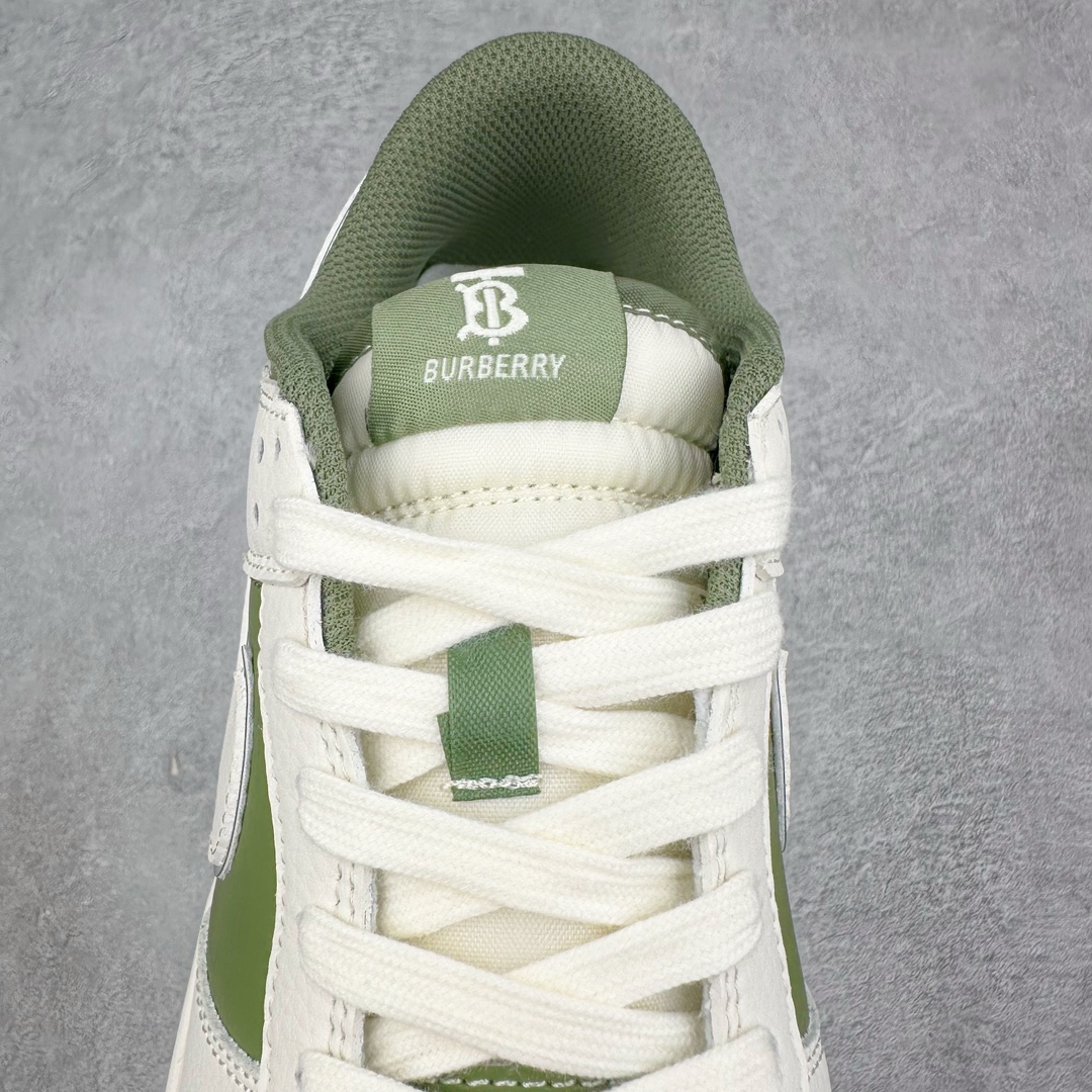 图片[5]-NK Dunk Low 定制配色 BB5252-602 大厂出品 极力推荐 原装头层材料 独家版型蒸餾加工帶來的是更好的视觉和脚感体验大厂纯原品质出货 清洁度 电绣工艺 皮料切割干净无任何毛边 细节完美 尺码：36 36.5 37.5 38 38.5 39 40 40.5 41 42 42.5 43 44 44.5 45 46 47.5-选品中心