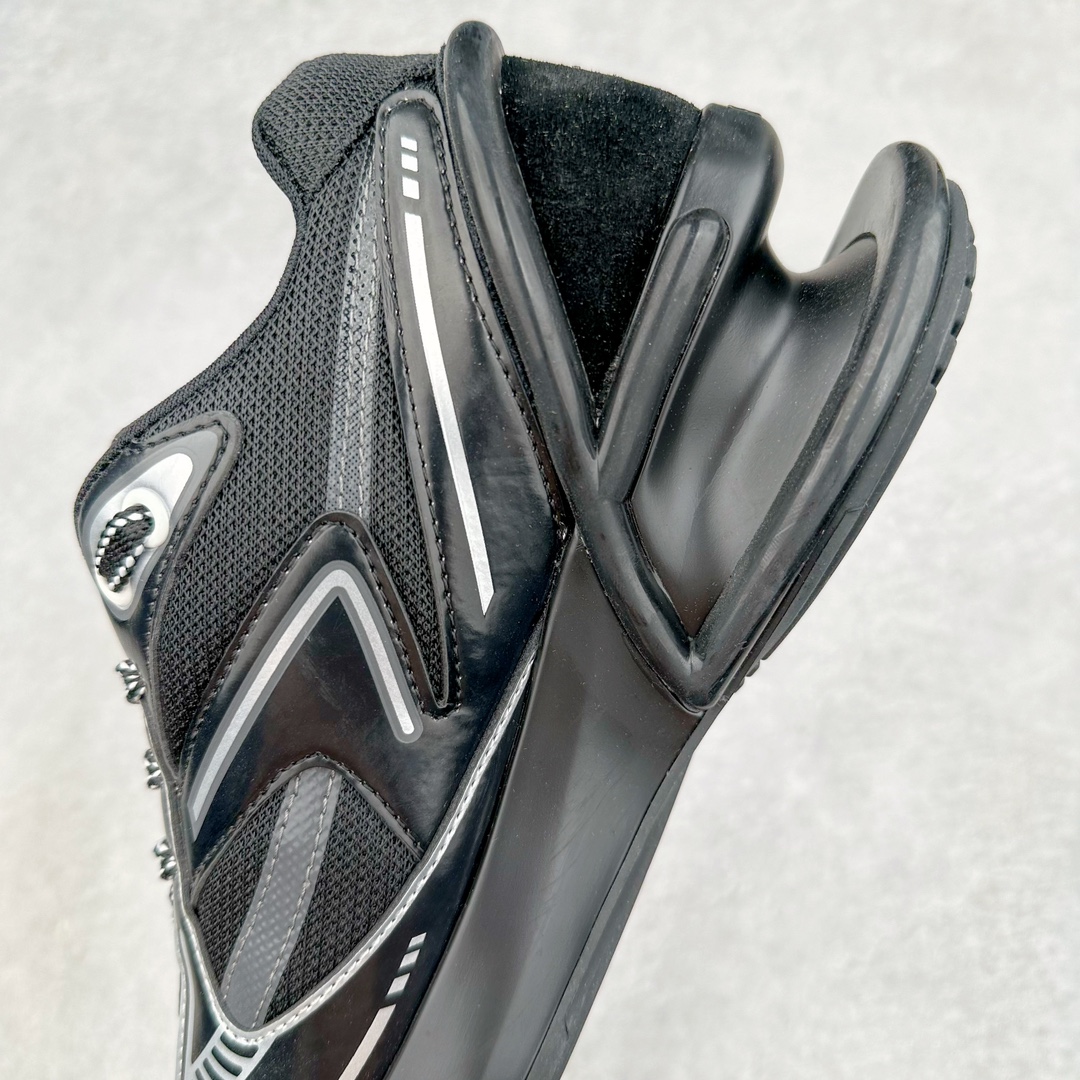 图片[7]-FENDI 芬迪 圆头舒适 低帮 生活休闲鞋 货号：8E8452AQ70F1MEP 此款鞋采用近几年比较流行的版型设计，外观时尚大气。鞋底采用耐磨的材质，穿上它，让您在平时生活和工作中都会感觉到舒适的体验。舒适鞋面，具有很好的延展性。鞋身运用简洁的色彩进行搭配，上脚颜值高。尺码：35 36 37 38 39 40 41 42 43 44 45-选品中心