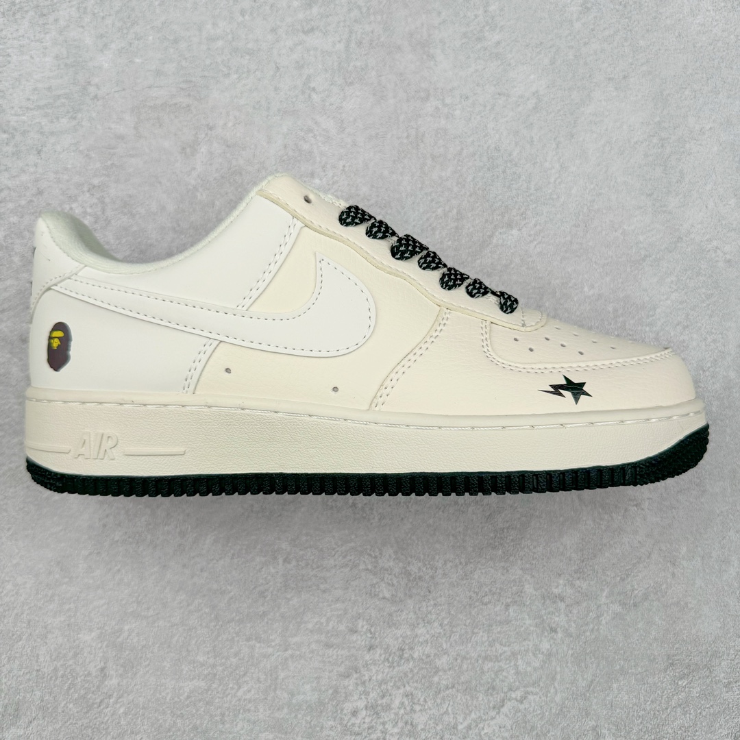 NK Air Force 1´07 Low 空军一号低帮百搭休闲运动板鞋 FG6688-103 柔软、弹性十足的缓震性能和出色的中底设计 横跨复古与现代的外型结合 造就出风靡全球 三十多年的Force 1 直到今天还深受青睐 尺码:36 36.5 37.5 38 38.5 39 40 40.5 41 42 42.5 43 44 44.5 45-选品中心