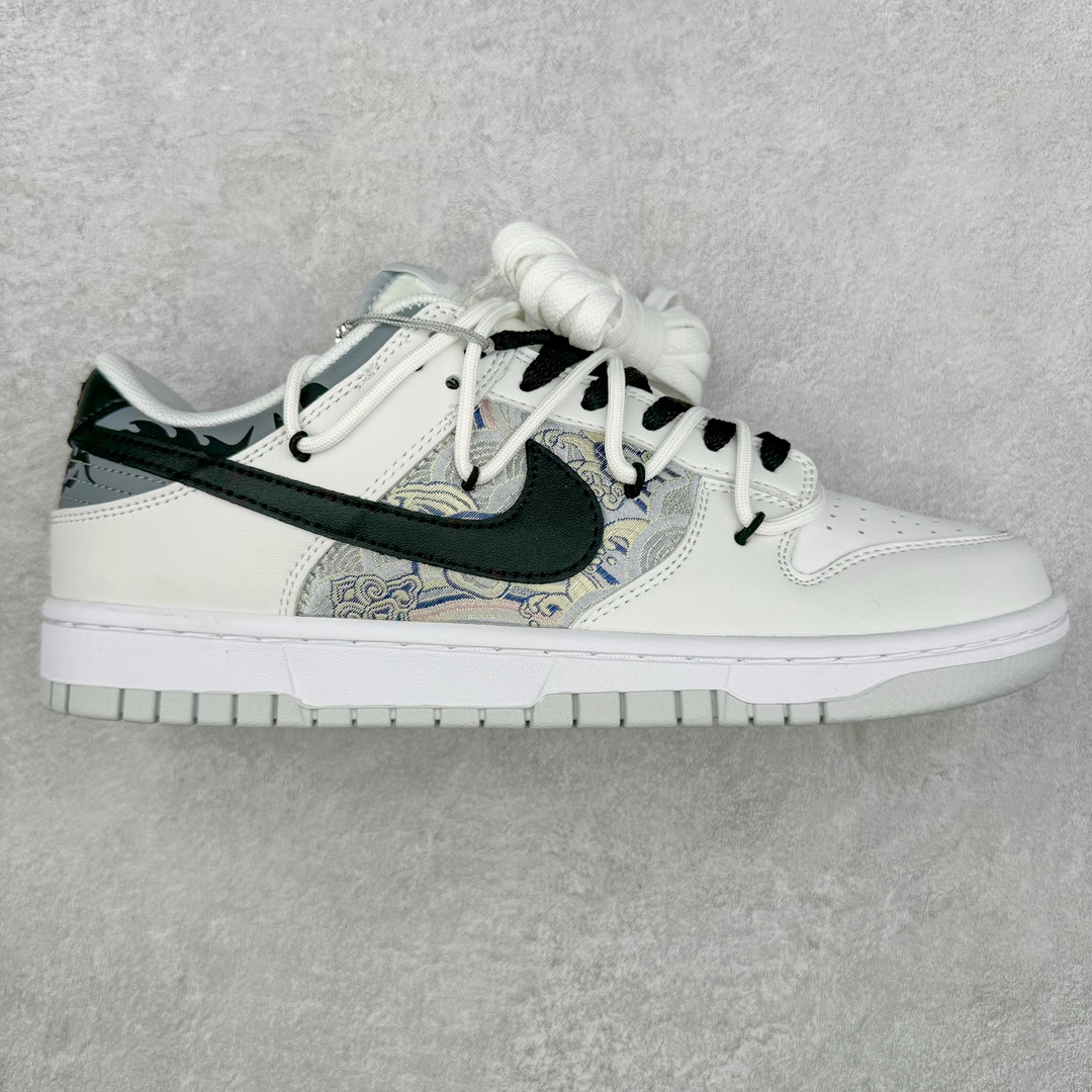 NK Dunk Low 定制配色 CF3688-002 大厂出品 极力推荐 原装头层材料 独家版型蒸餾加工帶來的是更好的视觉和脚感体验大厂纯原品质出货 清洁度 电绣工艺 皮料切割干净无任何毛边 细节完美 尺码：36 36.5 37.5 38 38.5 39 40 40.5 41 42 42.5 43 44 44.5 45 46 47.5-选品中心
