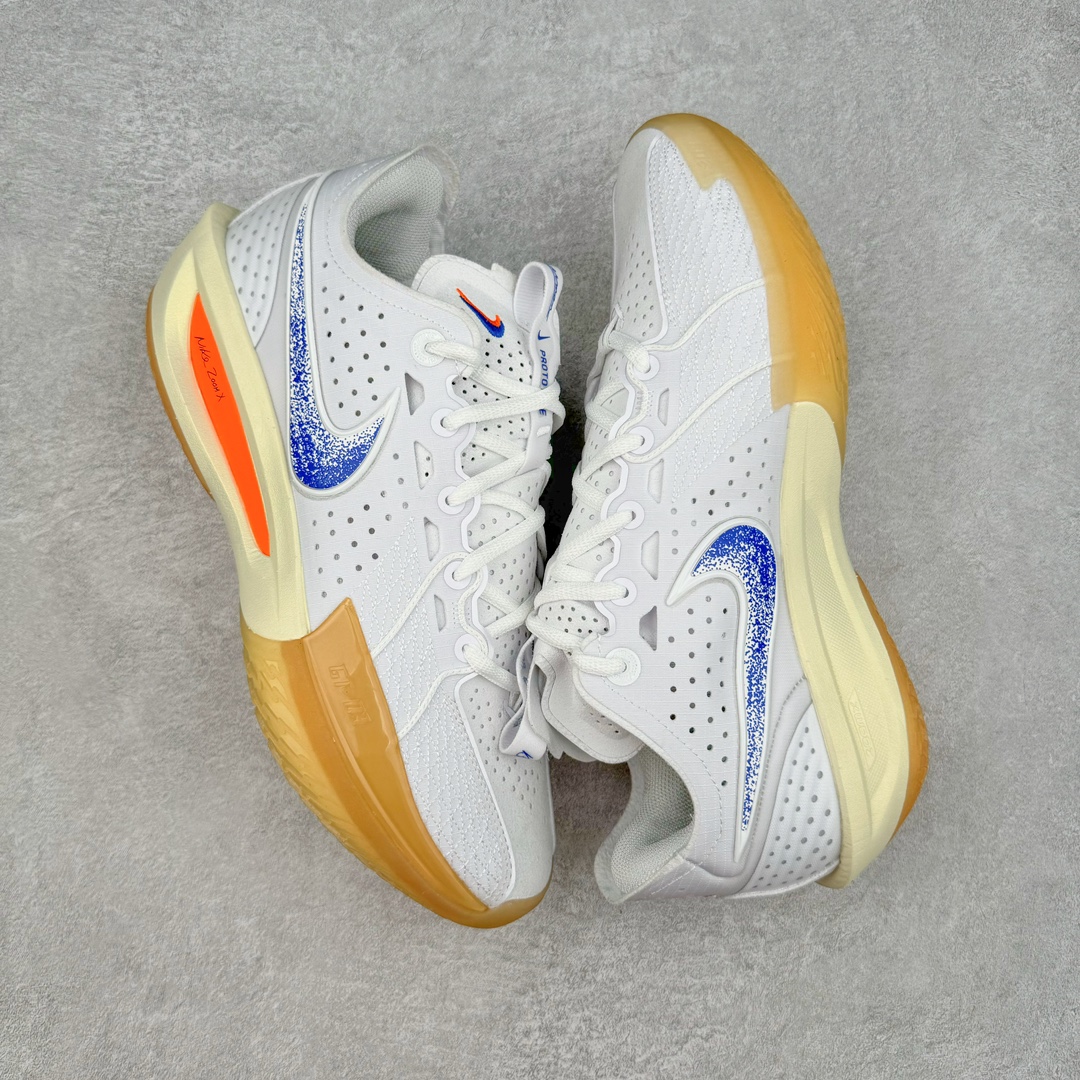 图片[3]-＃JC纯原 NK Air Zoom G.T.Cut 3.0 EP 新款实战低帮篮球鞋 巴黎奥运会 白蓝橙 HJ8206-100 一个月返厂/换新售后服务 支持各种实战 全套原纸板楦头开发 独家原档数据私模唯一正确8层组合大底 全新GT Cut 3.0 全掌搭载了 ZoomX 泡棉 使得整双鞋在缓震表现上可谓相当优秀 拥有着顶级科技配置的同时 颜值设计也非常可观 整体鞋型仍然保留了前低后高的设计 G.T. Cut 传统的突进极速突破的感觉 鞋头麂皮材质和 NK Flywire 飞线工艺 相对来说包裹感更好了 必备的TPU 支撑片 两侧 Swoosh 的透气孔设计 起到散热透气的作用 鞋舌采用类似跑鞋的半开叉式设计 搭配鞋带既可以提升包裹感 又降低了运动中鞋舌乱跑的可能性 鞋子内里填充相当厚实 避免掉跟 尺码：36 36.5 37.5 38 38.5 39 40 40.5 41 42 42.5 43 44 44.5 45 45.5 46 47 47.5 48.5-选品中心