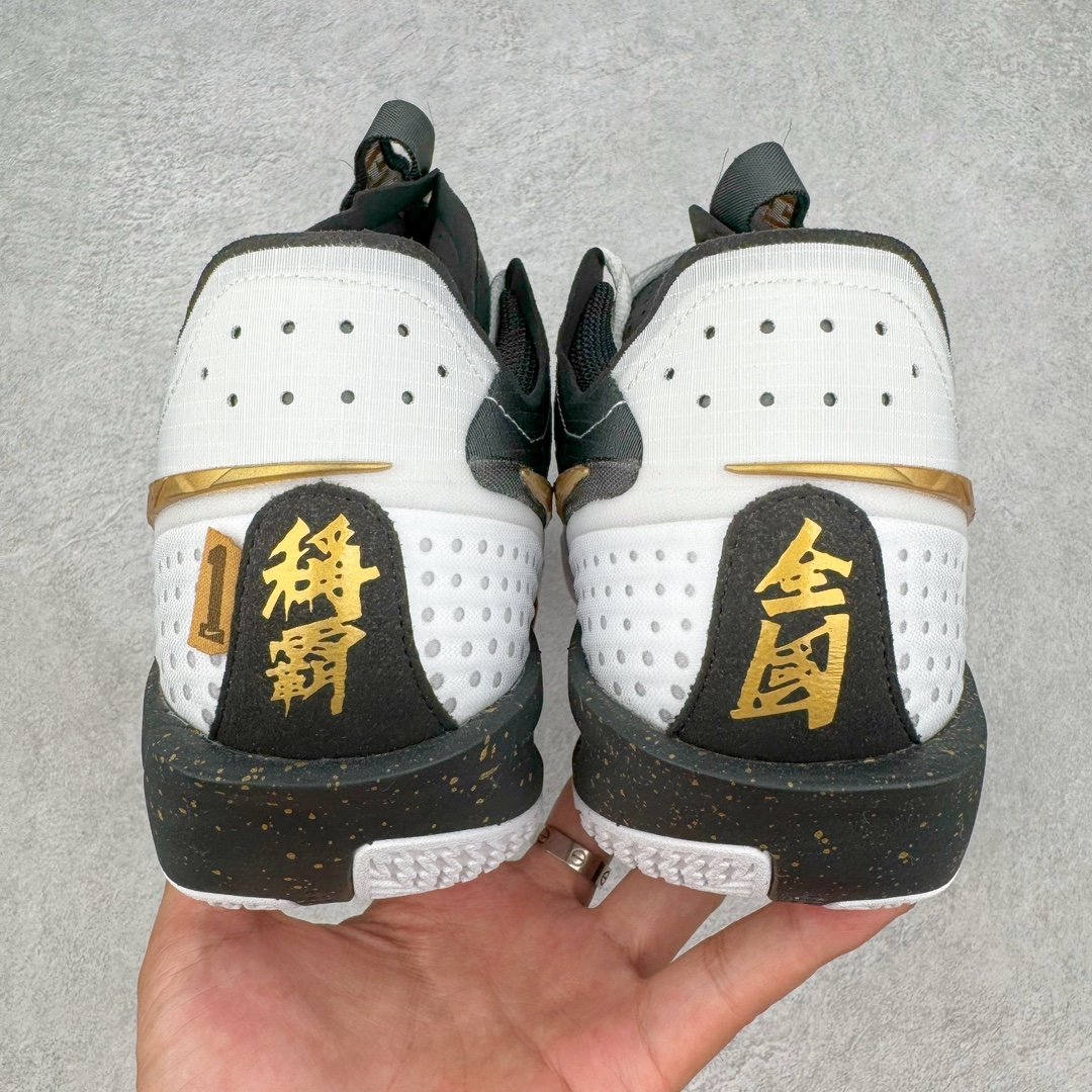 图片[4]-＃JC纯原 NK Air Zoom G.T.Cut 3.0 EP 新款实战低帮篮球鞋 称霸全国 白金 HF5702-170 一个月返厂/换新售后服务 支持各种实战 全套原纸板楦头开发 独家原档数据私模唯一正确8层组合大底 全新GT Cut 3.0 全掌搭载了 ZoomX 泡棉 使得整双鞋在缓震表现上可谓相当优秀 拥有着顶级科技配置的同时 颜值设计也非常可观 整体鞋型仍然保留了前低后高的设计 G.T. Cut 传统的突进极速突破的感觉 鞋头麂皮材质和 NK Flywire 飞线工艺 相对来说包裹感更好了 必备的TPU 支撑片 两侧 Swoosh 的透气孔设计 起到散热透气的作用 鞋舌采用类似跑鞋的半开叉式设计 搭配鞋带既可以提升包裹感 又降低了运动中鞋舌乱跑的可能性 鞋子内里填充相当厚实 避免掉跟 尺码：36 36.5 37.5 38 38.5 39 40 40.5 41 42 42.5 43 44 44.5 45 45.5 46 47 47.5 48.5-选品中心