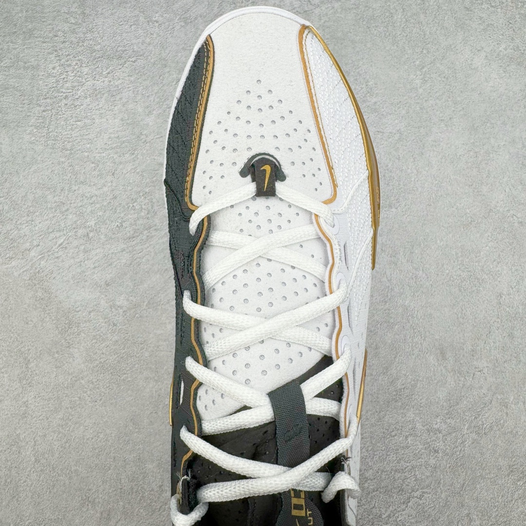 图片[6]-＃JC纯原 NK Air Zoom G.T.Cut 3.0 EP 新款实战低帮篮球鞋 称霸全国 白金 HF5702-170 一个月返厂/换新售后服务 支持各种实战 全套原纸板楦头开发 独家原档数据私模唯一正确8层组合大底 全新GT Cut 3.0 全掌搭载了 ZoomX 泡棉 使得整双鞋在缓震表现上可谓相当优秀 拥有着顶级科技配置的同时 颜值设计也非常可观 整体鞋型仍然保留了前低后高的设计 G.T. Cut 传统的突进极速突破的感觉 鞋头麂皮材质和 NK Flywire 飞线工艺 相对来说包裹感更好了 必备的TPU 支撑片 两侧 Swoosh 的透气孔设计 起到散热透气的作用 鞋舌采用类似跑鞋的半开叉式设计 搭配鞋带既可以提升包裹感 又降低了运动中鞋舌乱跑的可能性 鞋子内里填充相当厚实 避免掉跟 尺码：36 36.5 37.5 38 38.5 39 40 40.5 41 42 42.5 43 44 44.5 45 45.5 46 47 47.5 48.5-选品中心