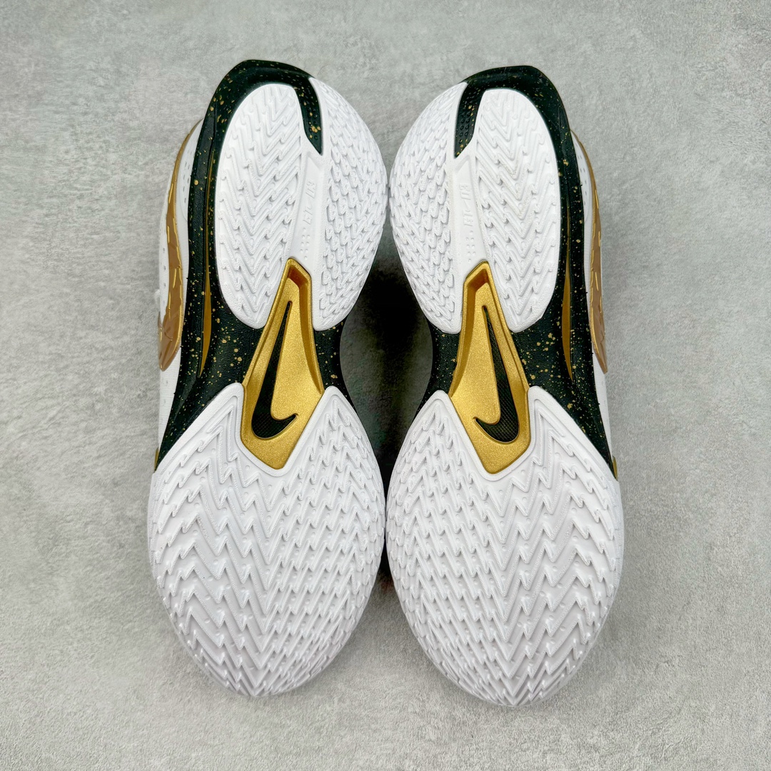 图片[5]-＃JC纯原 NK Air Zoom G.T.Cut 3.0 EP 新款实战低帮篮球鞋 称霸全国 白金 HF5702-170 一个月返厂/换新售后服务 支持各种实战 全套原纸板楦头开发 独家原档数据私模唯一正确8层组合大底 全新GT Cut 3.0 全掌搭载了 ZoomX 泡棉 使得整双鞋在缓震表现上可谓相当优秀 拥有着顶级科技配置的同时 颜值设计也非常可观 整体鞋型仍然保留了前低后高的设计 G.T. Cut 传统的突进极速突破的感觉 鞋头麂皮材质和 NK Flywire 飞线工艺 相对来说包裹感更好了 必备的TPU 支撑片 两侧 Swoosh 的透气孔设计 起到散热透气的作用 鞋舌采用类似跑鞋的半开叉式设计 搭配鞋带既可以提升包裹感 又降低了运动中鞋舌乱跑的可能性 鞋子内里填充相当厚实 避免掉跟 尺码：36 36.5 37.5 38 38.5 39 40 40.5 41 42 42.5 43 44 44.5 45 45.5 46 47 47.5 48.5-选品中心