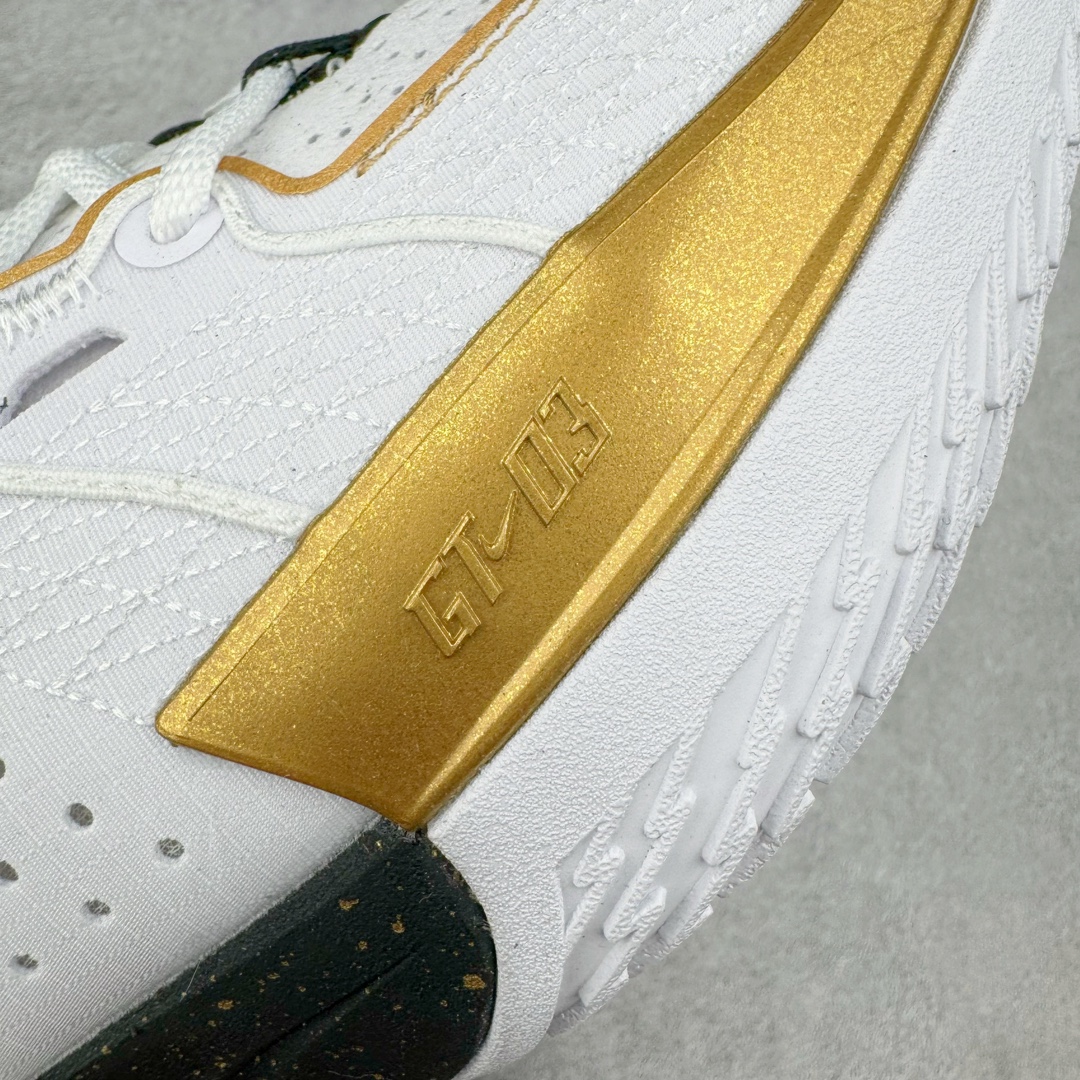 图片[17]-＃JC纯原 NK Air Zoom G.T.Cut 3.0 EP 新款实战低帮篮球鞋 称霸全国 白金 HF5702-170 一个月返厂/换新售后服务 支持各种实战 全套原纸板楦头开发 独家原档数据私模唯一正确8层组合大底 全新GT Cut 3.0 全掌搭载了 ZoomX 泡棉 使得整双鞋在缓震表现上可谓相当优秀 拥有着顶级科技配置的同时 颜值设计也非常可观 整体鞋型仍然保留了前低后高的设计 G.T. Cut 传统的突进极速突破的感觉 鞋头麂皮材质和 NK Flywire 飞线工艺 相对来说包裹感更好了 必备的TPU 支撑片 两侧 Swoosh 的透气孔设计 起到散热透气的作用 鞋舌采用类似跑鞋的半开叉式设计 搭配鞋带既可以提升包裹感 又降低了运动中鞋舌乱跑的可能性 鞋子内里填充相当厚实 避免掉跟 尺码：36 36.5 37.5 38 38.5 39 40 40.5 41 42 42.5 43 44 44.5 45 45.5 46 47 47.5 48.5-选品中心