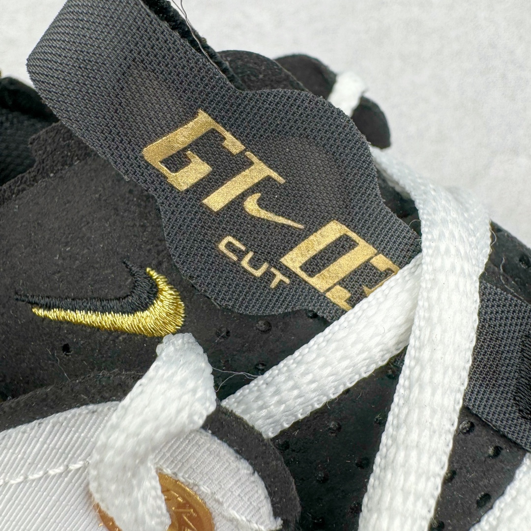 图片[15]-＃JC纯原 NK Air Zoom G.T.Cut 3.0 EP 新款实战低帮篮球鞋 称霸全国 白金 HF5702-170 一个月返厂/换新售后服务 支持各种实战 全套原纸板楦头开发 独家原档数据私模唯一正确8层组合大底 全新GT Cut 3.0 全掌搭载了 ZoomX 泡棉 使得整双鞋在缓震表现上可谓相当优秀 拥有着顶级科技配置的同时 颜值设计也非常可观 整体鞋型仍然保留了前低后高的设计 G.T. Cut 传统的突进极速突破的感觉 鞋头麂皮材质和 NK Flywire 飞线工艺 相对来说包裹感更好了 必备的TPU 支撑片 两侧 Swoosh 的透气孔设计 起到散热透气的作用 鞋舌采用类似跑鞋的半开叉式设计 搭配鞋带既可以提升包裹感 又降低了运动中鞋舌乱跑的可能性 鞋子内里填充相当厚实 避免掉跟 尺码：36 36.5 37.5 38 38.5 39 40 40.5 41 42 42.5 43 44 44.5 45 45.5 46 47 47.5 48.5-选品中心