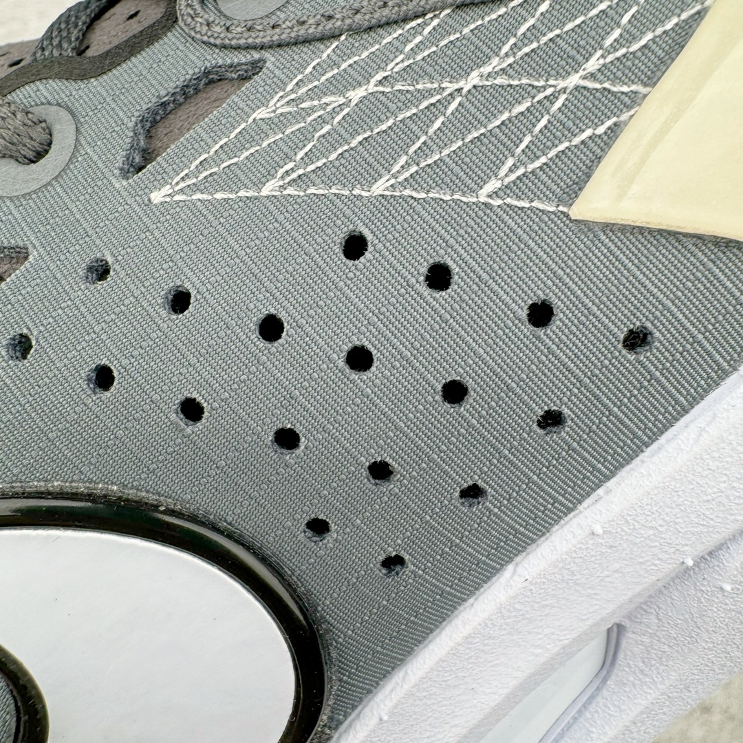 图片[17]-＃JC纯原 NK Air Zoom G.T.Cut 3.0 EP 新款实战低帮篮球鞋 灰色 DV2913-002 一个月返厂/换新售后服务 支持各种实战 全套原纸板楦头开发 独家原档数据私模唯一正确8层组合大底 全新GT Cut 3.0 全掌搭载了 ZoomX 泡棉 使得整双鞋在缓震表现上可谓相当优秀 拥有着顶级科技配置的同时 颜值设计也非常可观 整体鞋型仍然保留了前低后高的设计 G.T. Cut 传统的突进极速突破的感觉 鞋头麂皮材质和 NK Flywire 飞线工艺 相对来说包裹感更好了 必备的TPU 支撑片 两侧 Swoosh 的透气孔设计 起到散热透气的作用 鞋舌采用类似跑鞋的半开叉式设计 搭配鞋带既可以提升包裹感 又降低了运动中鞋舌乱跑的可能性 鞋子内里填充相当厚实 避免掉跟 尺码：36 36.5 37.5 38 38.5 39 40 40.5 41 42 42.5 43 44 44.5 45 45.5 46 47 47.5 48.5-选品中心