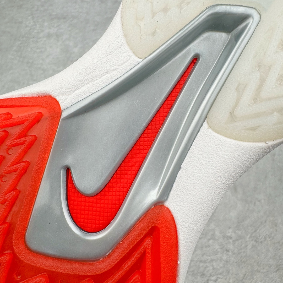 图片[21]-＃JC纯原 NK Air Zoom G.T.Cut 3.0 EP 新款实战低帮篮球鞋 白红 DV2918-101 一个月返厂/换新售后服务 支持各种实战 全套原纸板楦头开发 独家原档数据私模唯一正确8层组合大底 全新GT Cut 3.0 全掌搭载了 ZoomX 泡棉 使得整双鞋在缓震表现上可谓相当优秀 拥有着顶级科技配置的同时 颜值设计也非常可观 整体鞋型仍然保留了前低后高的设计 G.T. Cut 传统的突进极速突破的感觉 鞋头麂皮材质和 NK Flywire 飞线工艺 相对来说包裹感更好了 必备的TPU 支撑片 两侧 Swoosh 的透气孔设计 起到散热透气的作用 鞋舌采用类似跑鞋的半开叉式设计 搭配鞋带既可以提升包裹感 又降低了运动中鞋舌乱跑的可能性 鞋子内里填充相当厚实 避免掉跟 尺码：36 36.5 37.5 38 38.5 39 40 40.5 41 42 42.5 43 44 44.5 45 45.5 46 47 47.5 48.5-选品中心