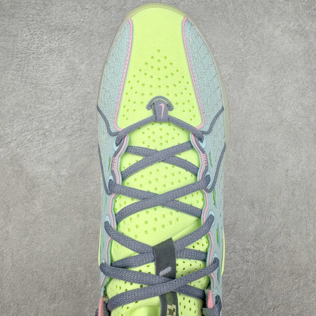 图片[4]-＃JC纯原 NK Air Zoom G.T.Cut 3.0 EP 新款实战低帮篮球鞋 复活节蓝色 DV2913-401 一个月返厂/换新售后服务 支持各种实战 全套原纸板楦头开发 独家原档数据私模唯一正确8层组合大底 全新GT Cut 3.0 全掌搭载了 ZoomX 泡棉 使得整双鞋在缓震表现上可谓相当优秀 拥有着顶级科技配置的同时 颜值设计也非常可观 整体鞋型仍然保留了前低后高的设计 G.T. Cut 传统的突进极速突破的感觉 鞋头麂皮材质和 NK Flywire 飞线工艺 相对来说包裹感更好了 必备的TPU 支撑片 两侧 Swoosh 的透气孔设计 起到散热透气的作用 鞋舌采用类似跑鞋的半开叉式设计 搭配鞋带既可以提升包裹感 又降低了运动中鞋舌乱跑的可能性 鞋子内里填充相当厚实 避免掉跟 尺码：36 36.5 37.5 38 38.5 39 40 40.5 41 42 42.5 43 44 44.5 45 45.5 46 47 47.5 48.5-选品中心