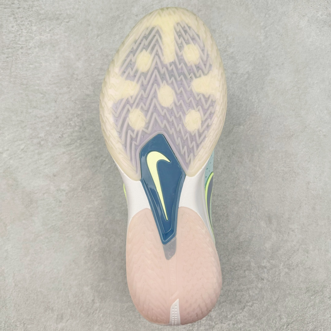 图片[9]-＃JC纯原 NK Air Zoom G.T.Cut 3.0 EP 新款实战低帮篮球鞋 复活节蓝色 DV2913-401 一个月返厂/换新售后服务 支持各种实战 全套原纸板楦头开发 独家原档数据私模唯一正确8层组合大底 全新GT Cut 3.0 全掌搭载了 ZoomX 泡棉 使得整双鞋在缓震表现上可谓相当优秀 拥有着顶级科技配置的同时 颜值设计也非常可观 整体鞋型仍然保留了前低后高的设计 G.T. Cut 传统的突进极速突破的感觉 鞋头麂皮材质和 NK Flywire 飞线工艺 相对来说包裹感更好了 必备的TPU 支撑片 两侧 Swoosh 的透气孔设计 起到散热透气的作用 鞋舌采用类似跑鞋的半开叉式设计 搭配鞋带既可以提升包裹感 又降低了运动中鞋舌乱跑的可能性 鞋子内里填充相当厚实 避免掉跟 尺码：36 36.5 37.5 38 38.5 39 40 40.5 41 42 42.5 43 44 44.5 45 45.5 46 47 47.5 48.5-选品中心