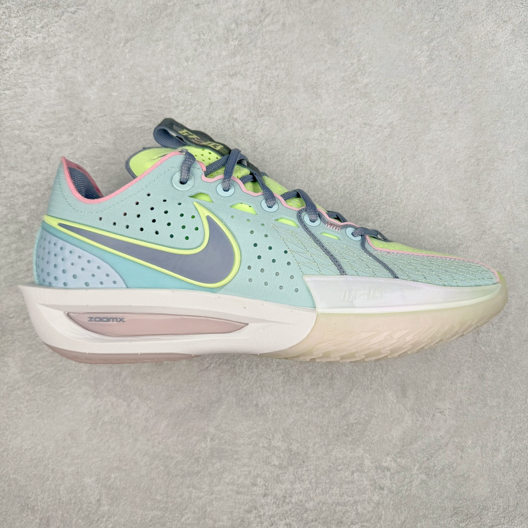 ＃JC纯原 NK Air Zoom G.T.Cut 3.0 EP 新款实战低帮篮球鞋 复活节蓝色 DV2913-401 一个月返厂/换新售后服务 支持各种实战 全套原纸板楦头开发 独家原档数据私模唯一正确8层组合大底 全新GT Cut 3.0 全掌搭载了 ZoomX 泡棉 使得整双鞋在缓震表现上可谓相当优秀 拥有着顶级科技配置的同时 颜值设计也非常可观 整体鞋型仍然保留了前低后高的设计 G.T. Cut 传统的突进极速突破的感觉 鞋头麂皮材质和 NK Flywire 飞线工艺 相对来说包裹感更好了 必备的TPU 支撑片 两侧 Swoosh 的透气孔设计 起到散热透气的作用 鞋舌采用类似跑鞋的半开叉式设计 搭配鞋带既可以提升包裹感 又降低了运动中鞋舌乱跑的可能性 鞋子内里填充相当厚实 避免掉跟 尺码：36 36.5 37.5 38 38.5 39 40 40.5 41 42 42.5 43 44 44.5 45 45.5 46 47 47.5 48.5-选品中心