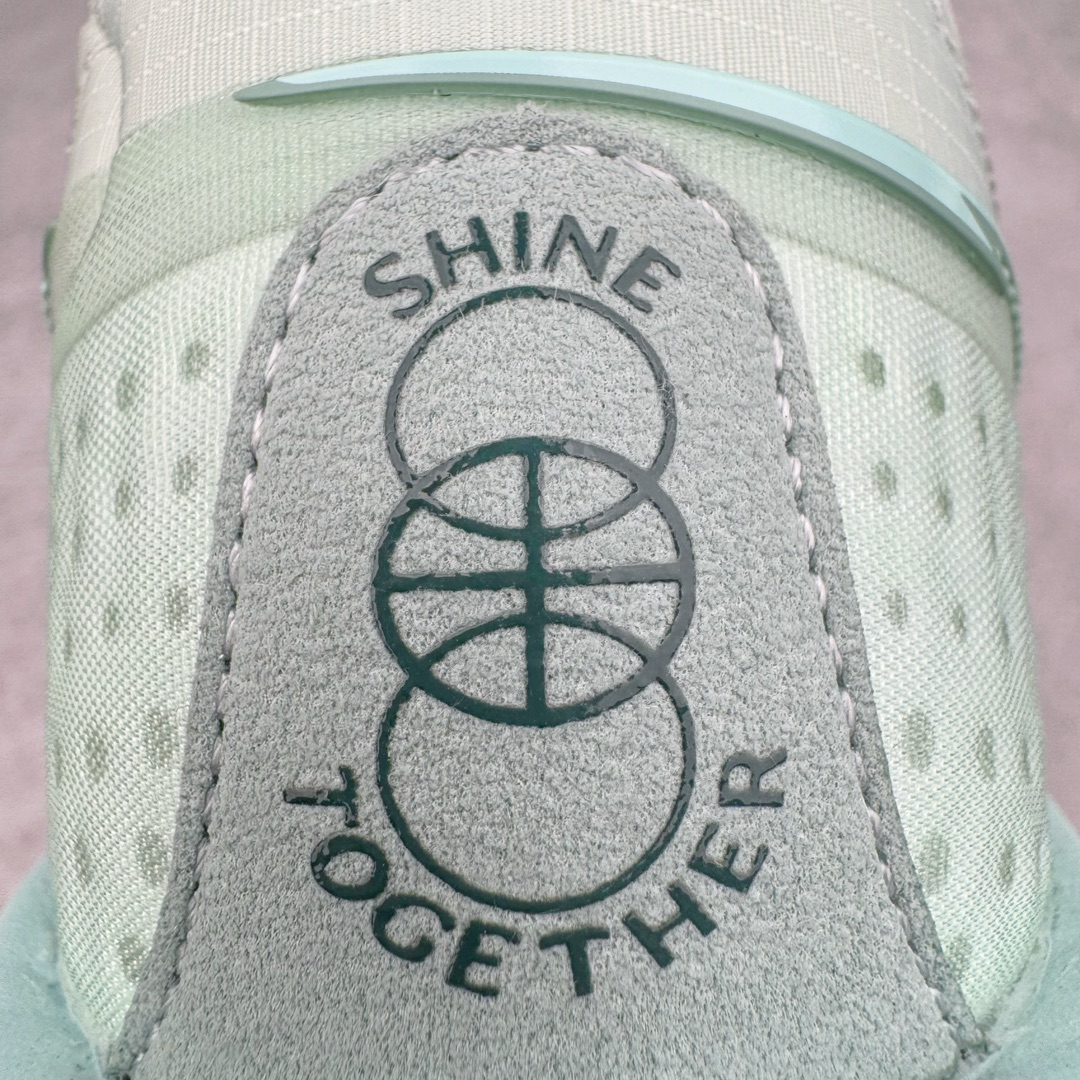 图片[13]-＃JC纯原 NK Air Zoom G.T.Cut 3.0 EP 新款实战低帮篮球鞋 薄荷绿 DV2913-300 一个月返厂/换新售后服务 支持各种实战 全套原纸板楦头开发 独家原档数据私模唯一正确8层组合大底 全新GT Cut 3.0 全掌搭载了 ZoomX 泡棉 使得整双鞋在缓震表现上可谓相当优秀 拥有着顶级科技配置的同时 颜值设计也非常可观 整体鞋型仍然保留了前低后高的设计 G.T. Cut 传统的突进极速突破的感觉 鞋头麂皮材质和 NK Flywire 飞线工艺 相对来说包裹感更好了 必备的TPU 支撑片 两侧 Swoosh 的透气孔设计 起到散热透气的作用 鞋舌采用类似跑鞋的半开叉式设计 搭配鞋带既可以提升包裹感 又降低了运动中鞋舌乱跑的可能性 鞋子内里填充相当厚实 避免掉跟 尺码：36 36.5 37.5 38 38.5 39 40 40.5 41 42 42.5 43 44 44.5 45 45.5 46 47 47.5 48.5-选品中心