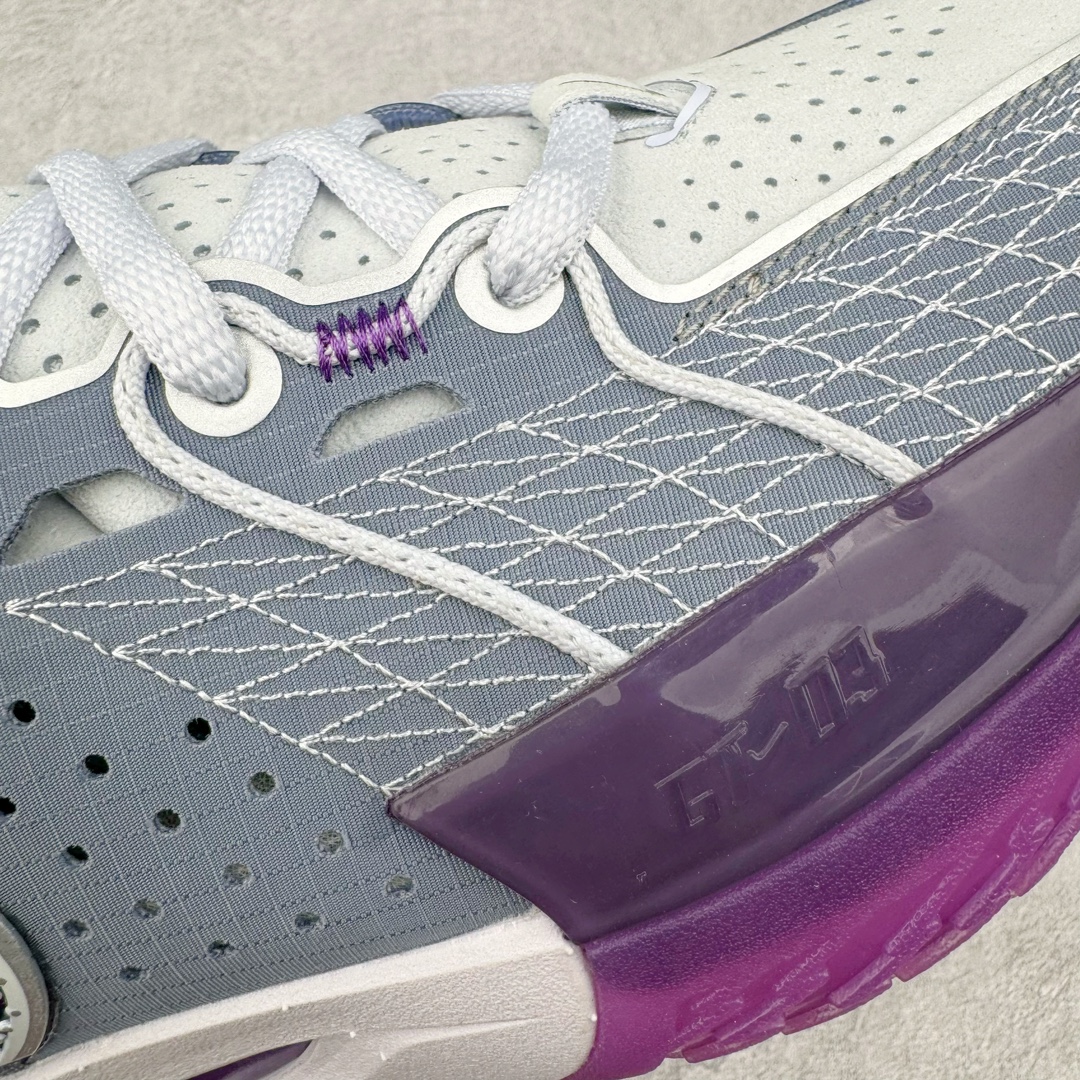 图片[13]-＃JC纯原 NK Air Zoom G.T.Cut 3.0 EP 新款实战低帮篮球鞋 灰紫 DV2918-400 一个月返厂/换新售后服务 支持各种实战 全套原纸板楦头开发 独家原档数据私模唯一正确8层组合大底 全新GT Cut 3.0 全掌搭载了 ZoomX 泡棉 使得整双鞋在缓震表现上可谓相当优秀 拥有着顶级科技配置的同时 颜值设计也非常可观 整体鞋型仍然保留了前低后高的设计 G.T. Cut 传统的突进极速突破的感觉 鞋头麂皮材质和 NK Flywire 飞线工艺 相对来说包裹感更好了 必备的TPU 支撑片 两侧 Swoosh 的透气孔设计 起到散热透气的作用 鞋舌采用类似跑鞋的半开叉式设计 搭配鞋带既可以提升包裹感 又降低了运动中鞋舌乱跑的可能性 鞋子内里填充相当厚实 避免掉跟 尺码：36 36.5 37.5 38 38.5 39 40 40.5 41 42 42.5 43 44 44.5 45 45.5 46 47 47.5 48.5-选品中心