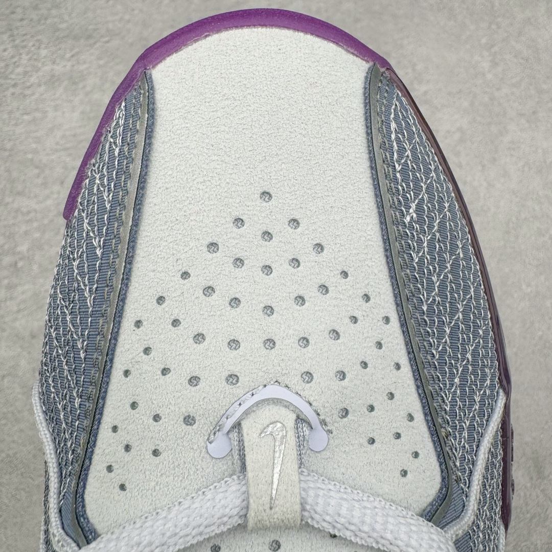 图片[12]-＃JC纯原 NK Air Zoom G.T.Cut 3.0 EP 新款实战低帮篮球鞋 灰紫 DV2918-400 一个月返厂/换新售后服务 支持各种实战 全套原纸板楦头开发 独家原档数据私模唯一正确8层组合大底 全新GT Cut 3.0 全掌搭载了 ZoomX 泡棉 使得整双鞋在缓震表现上可谓相当优秀 拥有着顶级科技配置的同时 颜值设计也非常可观 整体鞋型仍然保留了前低后高的设计 G.T. Cut 传统的突进极速突破的感觉 鞋头麂皮材质和 NK Flywire 飞线工艺 相对来说包裹感更好了 必备的TPU 支撑片 两侧 Swoosh 的透气孔设计 起到散热透气的作用 鞋舌采用类似跑鞋的半开叉式设计 搭配鞋带既可以提升包裹感 又降低了运动中鞋舌乱跑的可能性 鞋子内里填充相当厚实 避免掉跟 尺码：36 36.5 37.5 38 38.5 39 40 40.5 41 42 42.5 43 44 44.5 45 45.5 46 47 47.5 48.5-选品中心