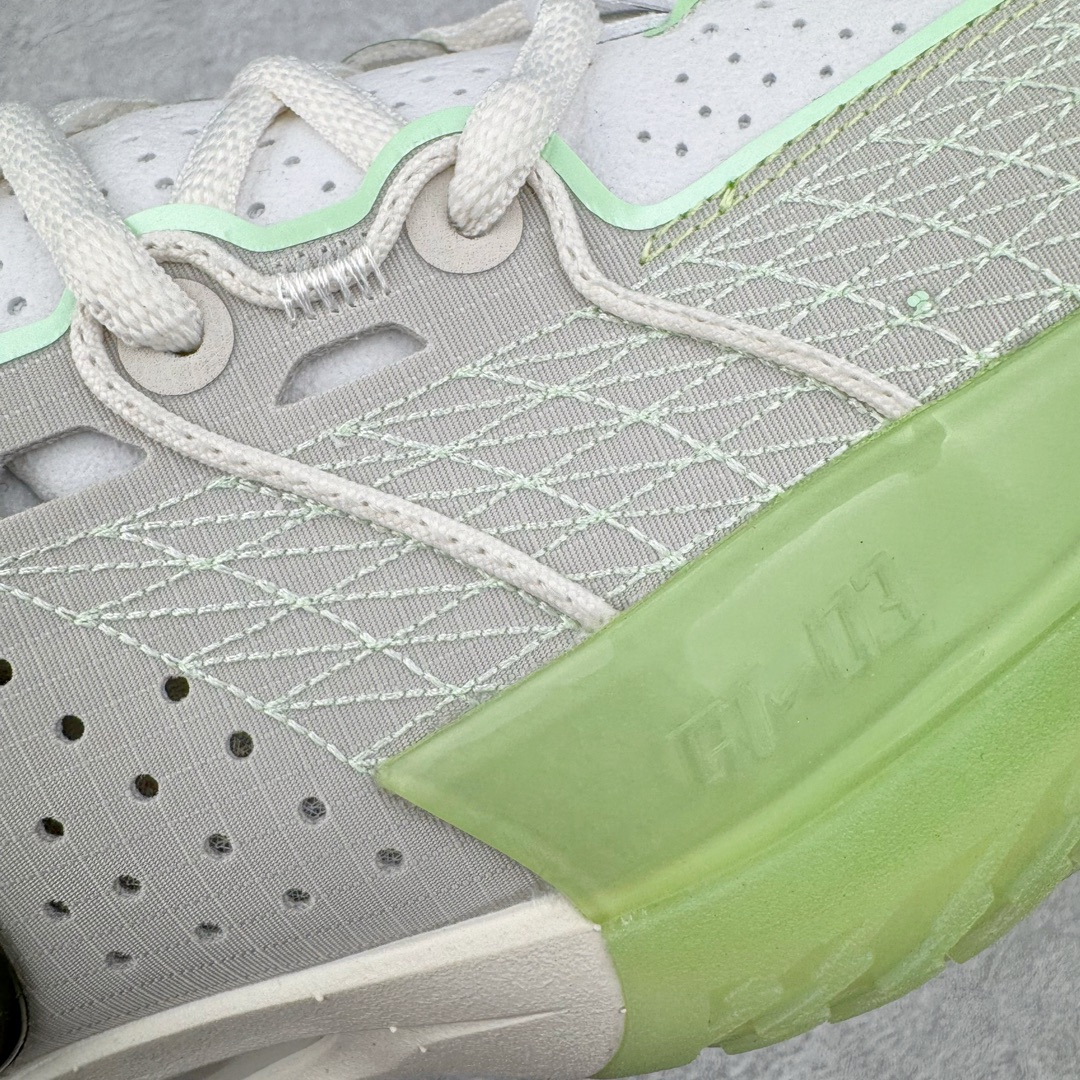 图片[14]-＃JC纯原 NK Air Zoom G.T.Cut 3.0 EP 新款实战低帮篮球鞋 灰绿 DV2913-003 一个月返厂/换新售后服务 支持各种实战 全套原纸板楦头开发 独家原档数据私模唯一正确8层组合大底 全新GT Cut 3.0 全掌搭载了 ZoomX 泡棉 使得整双鞋在缓震表现上可谓相当优秀 拥有着顶级科技配置的同时 颜值设计也非常可观 整体鞋型仍然保留了前低后高的设计 G.T. Cut 传统的突进极速突破的感觉 鞋头麂皮材质和 NK Flywire 飞线工艺 相对来说包裹感更好了 必备的TPU 支撑片 两侧 Swoosh 的透气孔设计 起到散热透气的作用 鞋舌采用类似跑鞋的半开叉式设计 搭配鞋带既可以提升包裹感 又降低了运动中鞋舌乱跑的可能性 鞋子内里填充相当厚实 避免掉跟 尺码：36 36.5 37.5 38 38.5 39 40 40.5 41 42 42.5 43 44 44.5 45 45.5 46 47 47.5 48.5-选品中心