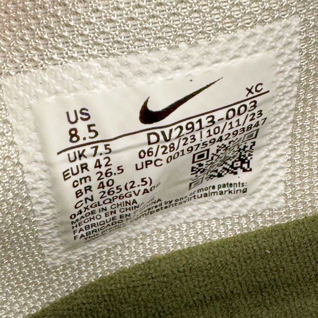 图片[11]-＃JC纯原 NK Air Zoom G.T.Cut 3.0 EP 新款实战低帮篮球鞋 灰绿 DV2913-003 一个月返厂/换新售后服务 支持各种实战 全套原纸板楦头开发 独家原档数据私模唯一正确8层组合大底 全新GT Cut 3.0 全掌搭载了 ZoomX 泡棉 使得整双鞋在缓震表现上可谓相当优秀 拥有着顶级科技配置的同时 颜值设计也非常可观 整体鞋型仍然保留了前低后高的设计 G.T. Cut 传统的突进极速突破的感觉 鞋头麂皮材质和 NK Flywire 飞线工艺 相对来说包裹感更好了 必备的TPU 支撑片 两侧 Swoosh 的透气孔设计 起到散热透气的作用 鞋舌采用类似跑鞋的半开叉式设计 搭配鞋带既可以提升包裹感 又降低了运动中鞋舌乱跑的可能性 鞋子内里填充相当厚实 避免掉跟 尺码：36 36.5 37.5 38 38.5 39 40 40.5 41 42 42.5 43 44 44.5 45 45.5 46 47 47.5 48.5-选品中心