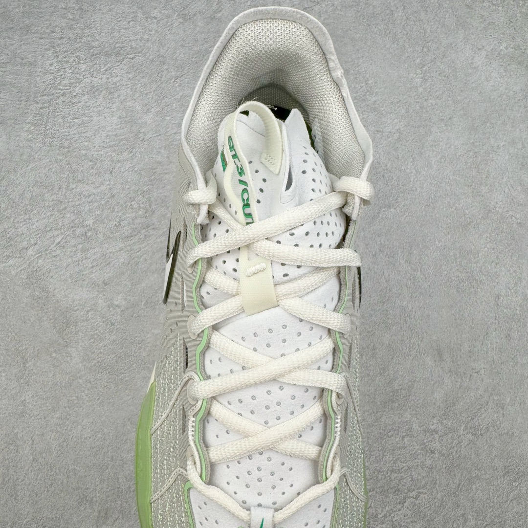 图片[5]-＃JC纯原 NK Air Zoom G.T.Cut 3.0 EP 新款实战低帮篮球鞋 灰绿 DV2913-003 一个月返厂/换新售后服务 支持各种实战 全套原纸板楦头开发 独家原档数据私模唯一正确8层组合大底 全新GT Cut 3.0 全掌搭载了 ZoomX 泡棉 使得整双鞋在缓震表现上可谓相当优秀 拥有着顶级科技配置的同时 颜值设计也非常可观 整体鞋型仍然保留了前低后高的设计 G.T. Cut 传统的突进极速突破的感觉 鞋头麂皮材质和 NK Flywire 飞线工艺 相对来说包裹感更好了 必备的TPU 支撑片 两侧 Swoosh 的透气孔设计 起到散热透气的作用 鞋舌采用类似跑鞋的半开叉式设计 搭配鞋带既可以提升包裹感 又降低了运动中鞋舌乱跑的可能性 鞋子内里填充相当厚实 避免掉跟 尺码：36 36.5 37.5 38 38.5 39 40 40.5 41 42 42.5 43 44 44.5 45 45.5 46 47 47.5 48.5-选品中心