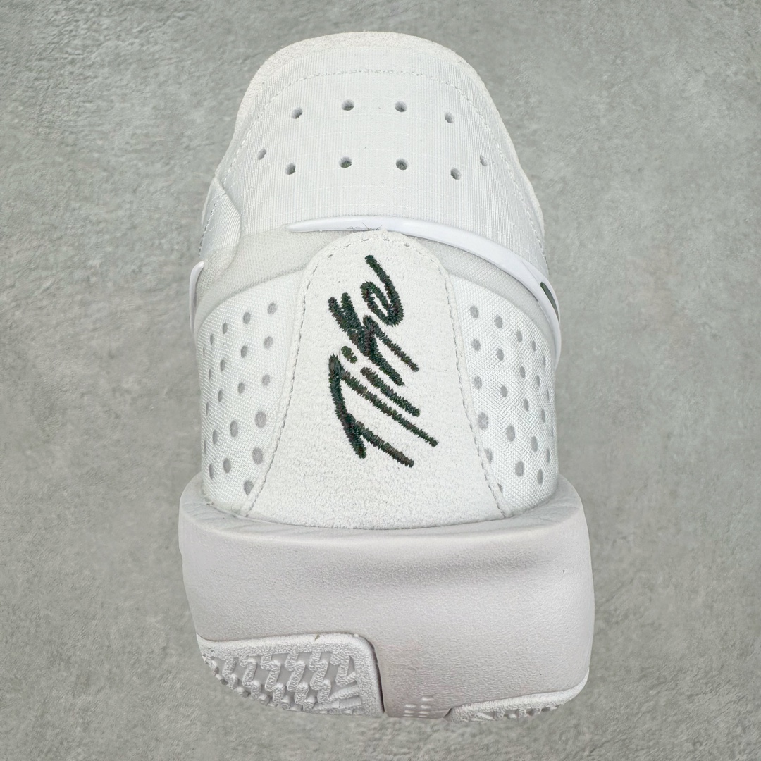 图片[8]-＃JC纯原 NK Air Zoom G.T.Cut 3.0 EP 新款实战低帮篮球鞋 黑白熊猫 DV2913-102 一个月返厂/换新售后服务 支持各种实战 全套原纸板楦头开发 独家原档数据私模唯一正确8层组合大底 全新GT Cut 3.0 全掌搭载了 ZoomX 泡棉 使得整双鞋在缓震表现上可谓相当优秀 拥有着顶级科技配置的同时 颜值设计也非常可观 整体鞋型仍然保留了前低后高的设计 G.T. Cut 传统的突进极速突破的感觉 鞋头麂皮材质和 NK Flywire 飞线工艺 相对来说包裹感更好了 必备的TPU 支撑片 两侧 Swoosh 的透气孔设计 起到散热透气的作用 鞋舌采用类似跑鞋的半开叉式设计 搭配鞋带既可以提升包裹感 又降低了运动中鞋舌乱跑的可能性 鞋子内里填充相当厚实 避免掉跟 尺码：36 36.5 37.5 38 38.5 39 40 40.5 41 42 42.5 43 44 44.5 45 45.5 46 47 47.5 48.5-选品中心