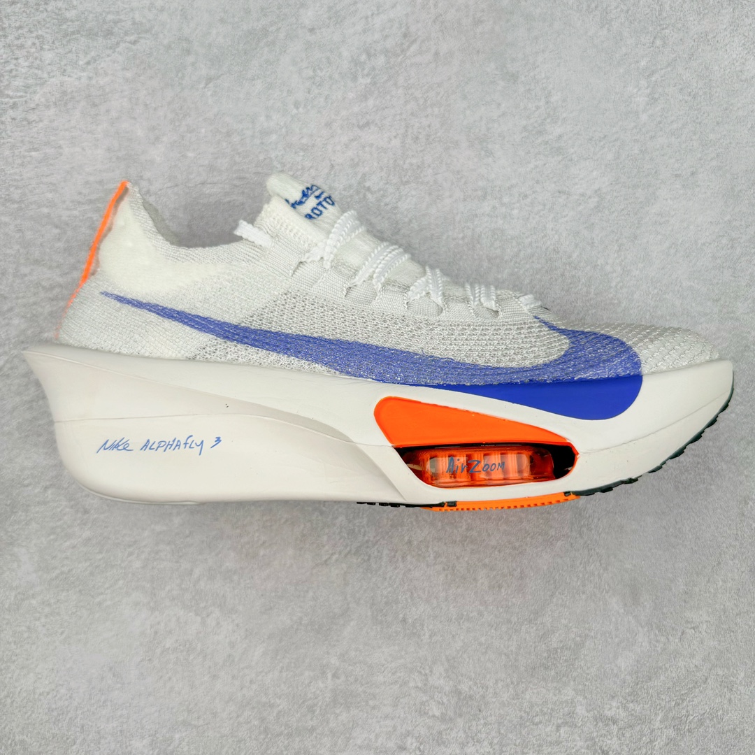 ＃JC纯原 NK Air Zoom Alphafly NEXT% 3 2024全新马拉松超级跑鞋 HF7357-900 有史以来最轻盈、测试次数最多的NK Alphafly 经过精英马拉松运动员的测试验证 并搭载Air Zoom气垫 旨在助力跑者实现突破 取得更佳的成绩 在开发过程中 Alphafly 3帮助耐克运动员凯尔文·基普图姆（Kelvin Kiptum）以2：00：35的成绩刷新了马拉松世界纪录 Alphafly的动力设计没有改变——Air Zoom气垫单元、Flyplate碳纤维板和ZoomX泡绵 但是整体系统的制作方法略有调整 优化和提升了对运动员的帮助 主要更新包括一体式鞋底 提供顺畅稳定的“后跟到脚趾”过渡；更宽的全长Flyplate碳纤维板提供稳定助推力 全新Fast Shot外底保证出色牵引力和抓地力 全新Atomknit 3.0鞋面提供更强的控制力、透气性和中足支撑力 尺码：36 36.5 37.5 38 38.5 39 40 40.5 41 42 42.5 43 44 44.5 45 46-选品中心