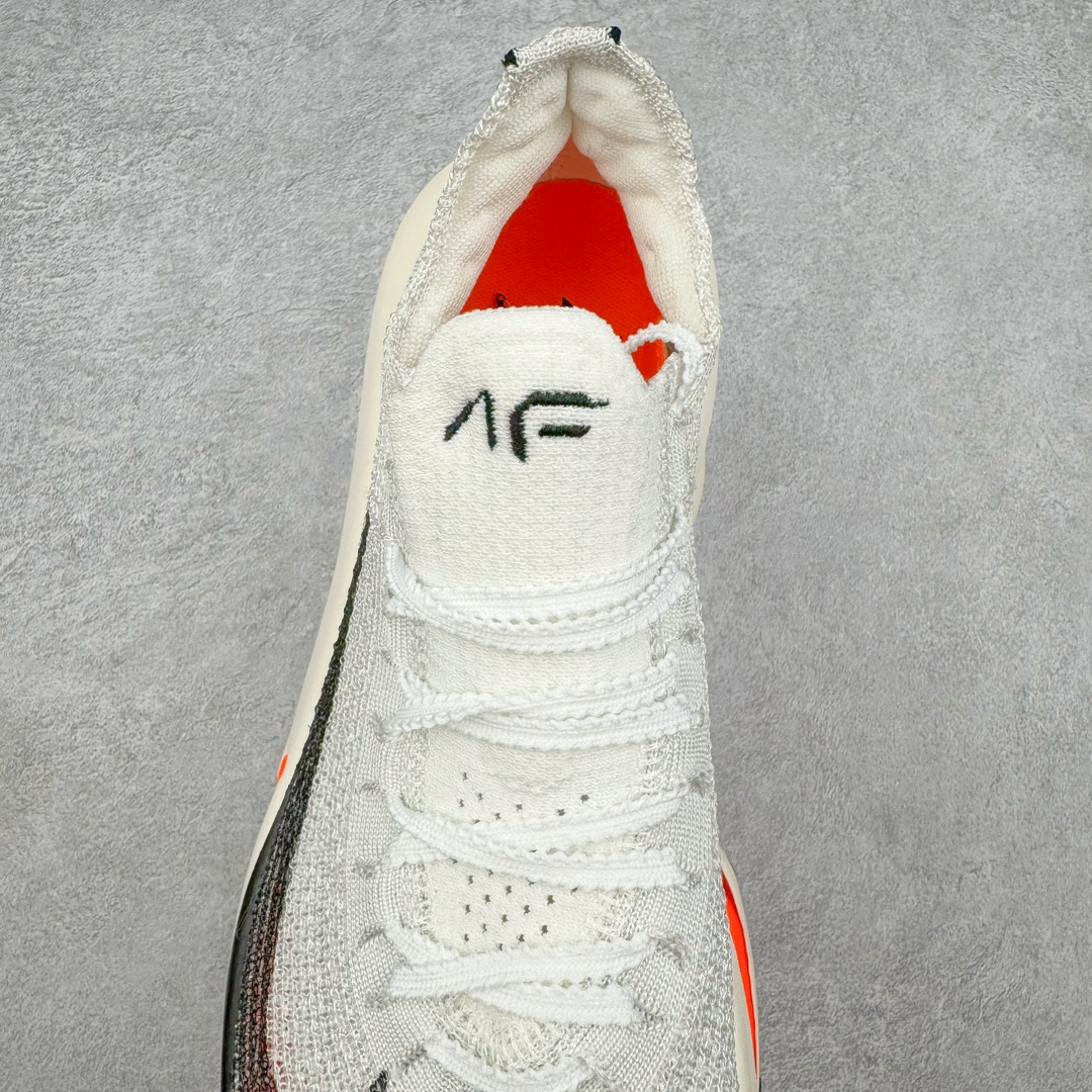 图片[5]-＃JC纯原 NK Air Zoom Alphafly NEXT% 3 2024全新马拉松超级跑鞋 FD8356-100 有史以来最轻盈、测试次数最多的NK Alphafly 经过精英马拉松运动员的测试验证 并搭载Air Zoom气垫 旨在助力跑者实现突破 取得更佳的成绩 在开发过程中 Alphafly 3帮助耐克运动员凯尔文·基普图姆（Kelvin Kiptum）以2：00：35的成绩刷新了马拉松世界纪录 Alphafly的动力设计没有改变——Air Zoom气垫单元、Flyplate碳纤维板和ZoomX泡绵 但是整体系统的制作方法略有调整 优化和提升了对运动员的帮助 主要更新包括一体式鞋底 提供顺畅稳定的“后跟到脚趾”过渡；更宽的全长Flyplate碳纤维板提供稳定助推力 全新Fast Shot外底保证出色牵引力和抓地力 全新Atomknit 3.0鞋面提供更强的控制力、透气性和中足支撑力 尺码：36 36.5 37.5 38 38.5 39 40 40.5 41 42 42.5 43 44 44.5 45 46-选品中心