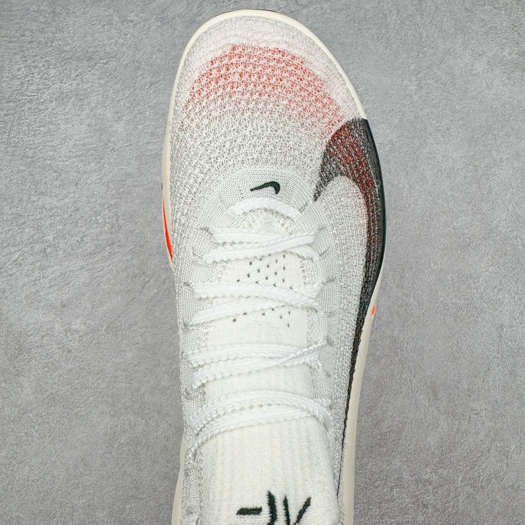 图片[4]-＃JC纯原 NK Air Zoom Alphafly NEXT% 3 2024全新马拉松超级跑鞋 FD8356-100 有史以来最轻盈、测试次数最多的NK Alphafly 经过精英马拉松运动员的测试验证 并搭载Air Zoom气垫 旨在助力跑者实现突破 取得更佳的成绩 在开发过程中 Alphafly 3帮助耐克运动员凯尔文·基普图姆（Kelvin Kiptum）以2：00：35的成绩刷新了马拉松世界纪录 Alphafly的动力设计没有改变——Air Zoom气垫单元、Flyplate碳纤维板和ZoomX泡绵 但是整体系统的制作方法略有调整 优化和提升了对运动员的帮助 主要更新包括一体式鞋底 提供顺畅稳定的“后跟到脚趾”过渡；更宽的全长Flyplate碳纤维板提供稳定助推力 全新Fast Shot外底保证出色牵引力和抓地力 全新Atomknit 3.0鞋面提供更强的控制力、透气性和中足支撑力 尺码：36 36.5 37.5 38 38.5 39 40 40.5 41 42 42.5 43 44 44.5 45 46-选品中心
