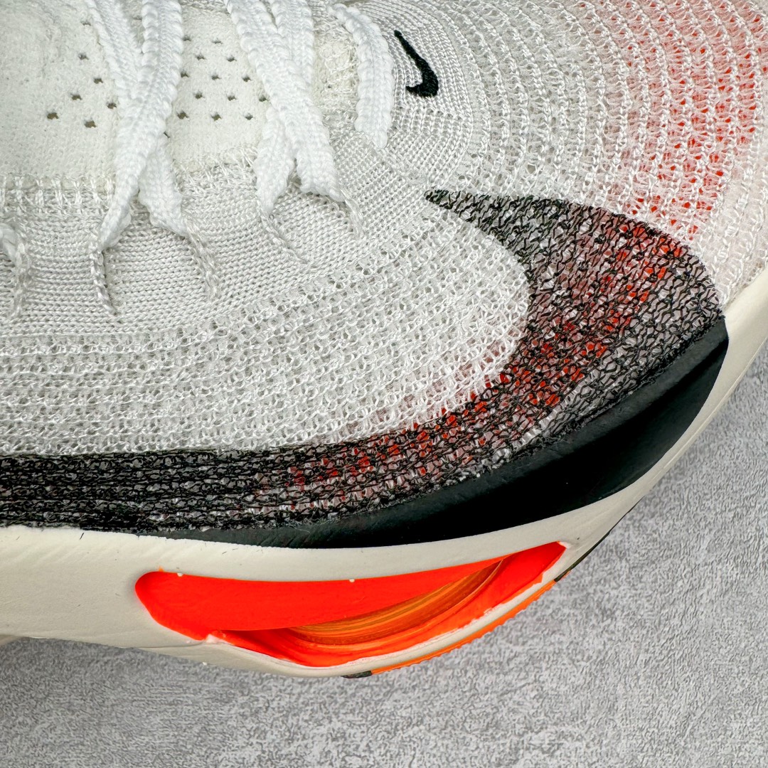 图片[16]-＃JC纯原 NK Air Zoom Alphafly NEXT% 3 2024全新马拉松超级跑鞋 FD8356-100 有史以来最轻盈、测试次数最多的NK Alphafly 经过精英马拉松运动员的测试验证 并搭载Air Zoom气垫 旨在助力跑者实现突破 取得更佳的成绩 在开发过程中 Alphafly 3帮助耐克运动员凯尔文·基普图姆（Kelvin Kiptum）以2：00：35的成绩刷新了马拉松世界纪录 Alphafly的动力设计没有改变——Air Zoom气垫单元、Flyplate碳纤维板和ZoomX泡绵 但是整体系统的制作方法略有调整 优化和提升了对运动员的帮助 主要更新包括一体式鞋底 提供顺畅稳定的“后跟到脚趾”过渡；更宽的全长Flyplate碳纤维板提供稳定助推力 全新Fast Shot外底保证出色牵引力和抓地力 全新Atomknit 3.0鞋面提供更强的控制力、透气性和中足支撑力 尺码：36 36.5 37.5 38 38.5 39 40 40.5 41 42 42.5 43 44 44.5 45 46-选品中心
