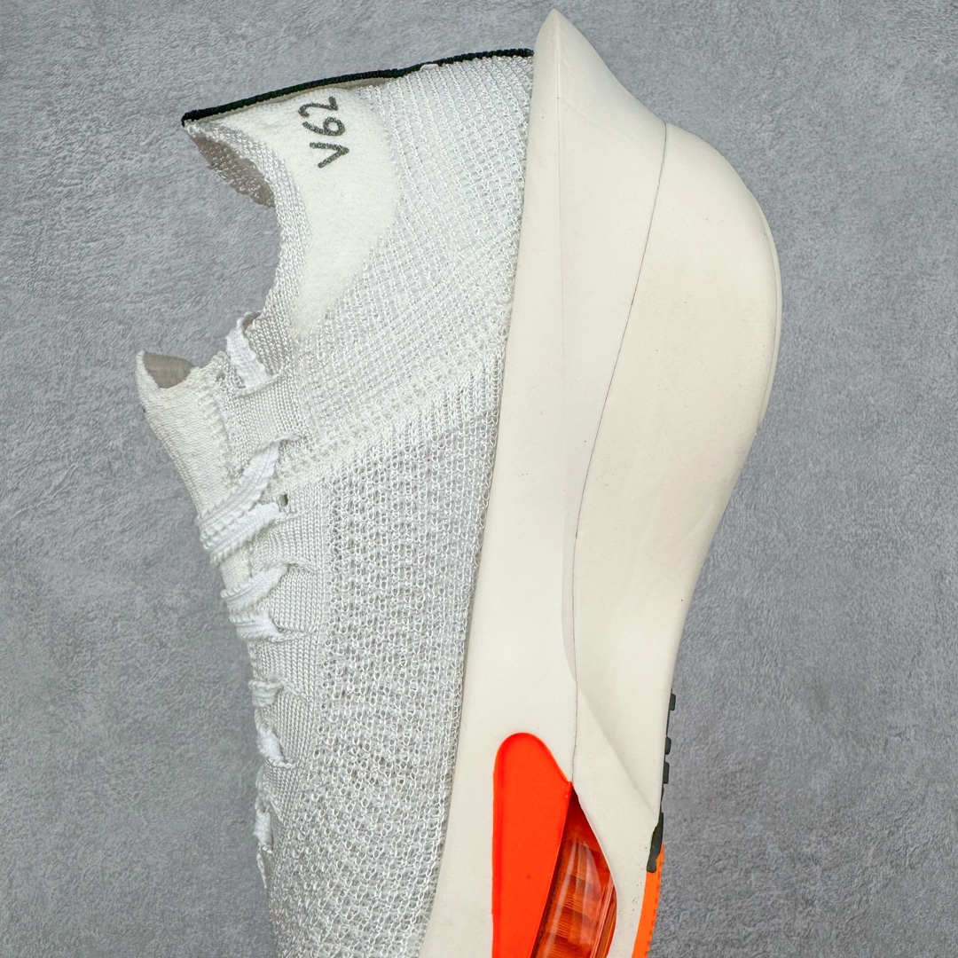 图片[7]-＃JC纯原 NK Air Zoom Alphafly NEXT% 3 2024全新马拉松超级跑鞋 FD8356-100 有史以来最轻盈、测试次数最多的NK Alphafly 经过精英马拉松运动员的测试验证 并搭载Air Zoom气垫 旨在助力跑者实现突破 取得更佳的成绩 在开发过程中 Alphafly 3帮助耐克运动员凯尔文·基普图姆（Kelvin Kiptum）以2：00：35的成绩刷新了马拉松世界纪录 Alphafly的动力设计没有改变——Air Zoom气垫单元、Flyplate碳纤维板和ZoomX泡绵 但是整体系统的制作方法略有调整 优化和提升了对运动员的帮助 主要更新包括一体式鞋底 提供顺畅稳定的“后跟到脚趾”过渡；更宽的全长Flyplate碳纤维板提供稳定助推力 全新Fast Shot外底保证出色牵引力和抓地力 全新Atomknit 3.0鞋面提供更强的控制力、透气性和中足支撑力 尺码：36 36.5 37.5 38 38.5 39 40 40.5 41 42 42.5 43 44 44.5 45 46-选品中心