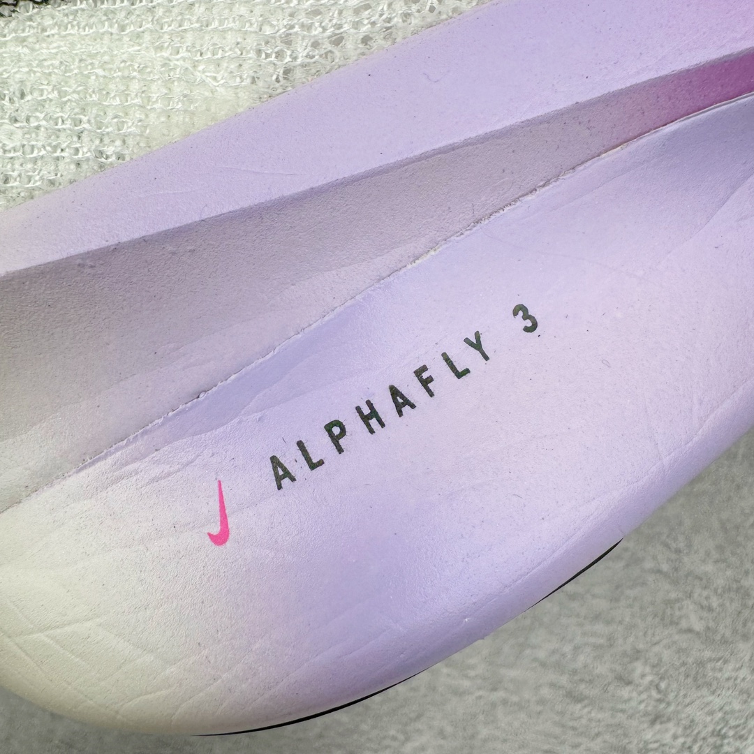 图片[16]-＃JC纯原 NK Air Zoom Alphafly NEXT% 3 2024全新马拉松超级跑鞋 FB8311-100 有史以来最轻盈、测试次数最多的NK Alphafly 经过精英马拉松运动员的测试验证 并搭载Air Zoom气垫 旨在助力跑者实现突破 取得更佳的成绩 在开发过程中 Alphafly 3帮助耐克运动员凯尔文·基普图姆（Kelvin Kiptum）以2：00：35的成绩刷新了马拉松世界纪录 Alphafly的动力设计没有改变——Air Zoom气垫单元、Flyplate碳纤维板和ZoomX泡绵 但是整体系统的制作方法略有调整 优化和提升了对运动员的帮助 主要更新包括一体式鞋底 提供顺畅稳定的“后跟到脚趾”过渡；更宽的全长Flyplate碳纤维板提供稳定助推力 全新Fast Shot外底保证出色牵引力和抓地力 全新Atomknit 3.0鞋面提供更强的控制力、透气性和中足支撑力 尺码：36 36.5 37.5 38 38.5 39 40 40.5 41 42 42.5 43 44 44.5 45 46-选品中心