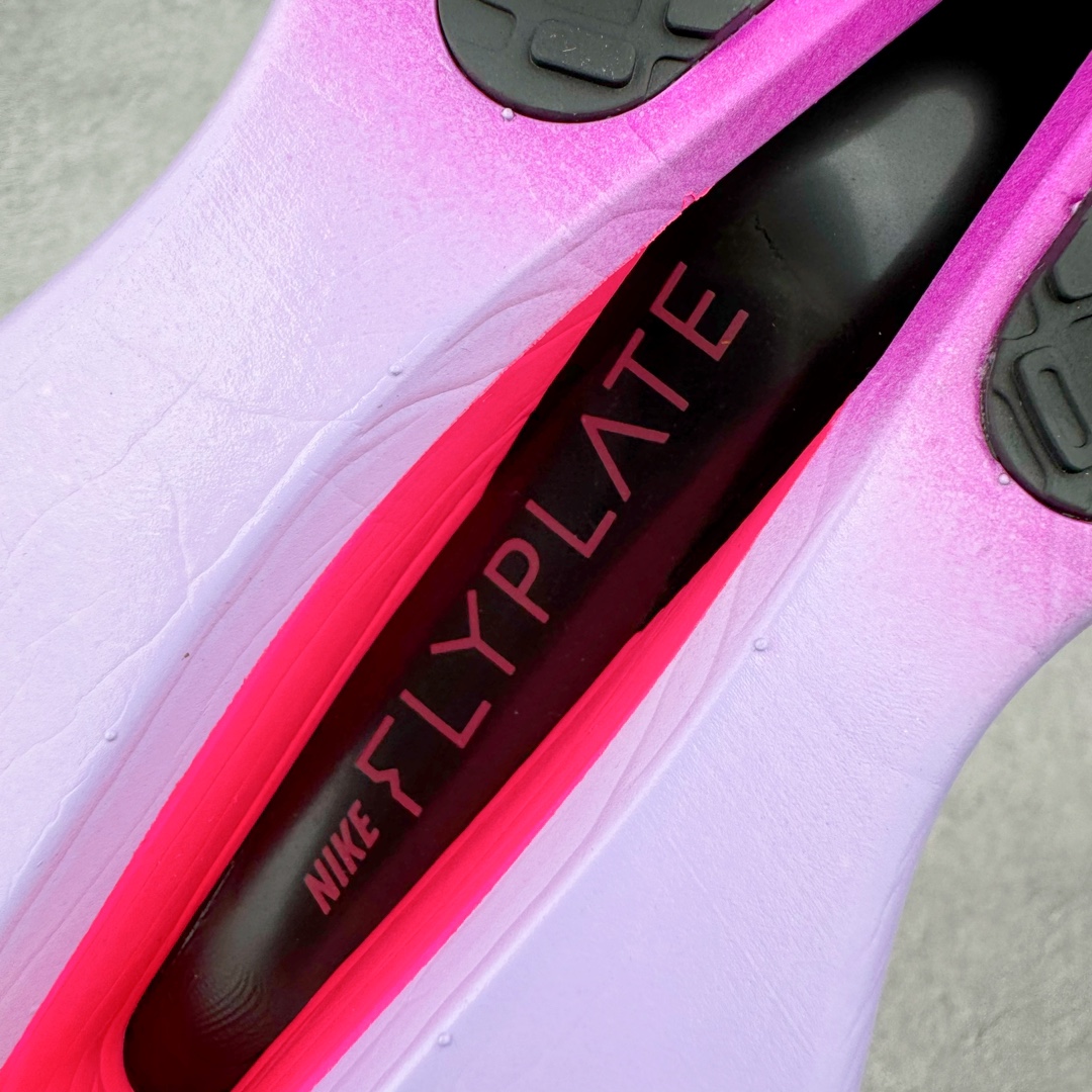 图片[19]-＃JC纯原 NK Air Zoom Alphafly NEXT% 3 2024全新马拉松超级跑鞋 FB8311-100 有史以来最轻盈、测试次数最多的NK Alphafly 经过精英马拉松运动员的测试验证 并搭载Air Zoom气垫 旨在助力跑者实现突破 取得更佳的成绩 在开发过程中 Alphafly 3帮助耐克运动员凯尔文·基普图姆（Kelvin Kiptum）以2：00：35的成绩刷新了马拉松世界纪录 Alphafly的动力设计没有改变——Air Zoom气垫单元、Flyplate碳纤维板和ZoomX泡绵 但是整体系统的制作方法略有调整 优化和提升了对运动员的帮助 主要更新包括一体式鞋底 提供顺畅稳定的“后跟到脚趾”过渡；更宽的全长Flyplate碳纤维板提供稳定助推力 全新Fast Shot外底保证出色牵引力和抓地力 全新Atomknit 3.0鞋面提供更强的控制力、透气性和中足支撑力 尺码：36 36.5 37.5 38 38.5 39 40 40.5 41 42 42.5 43 44 44.5 45 46-选品中心