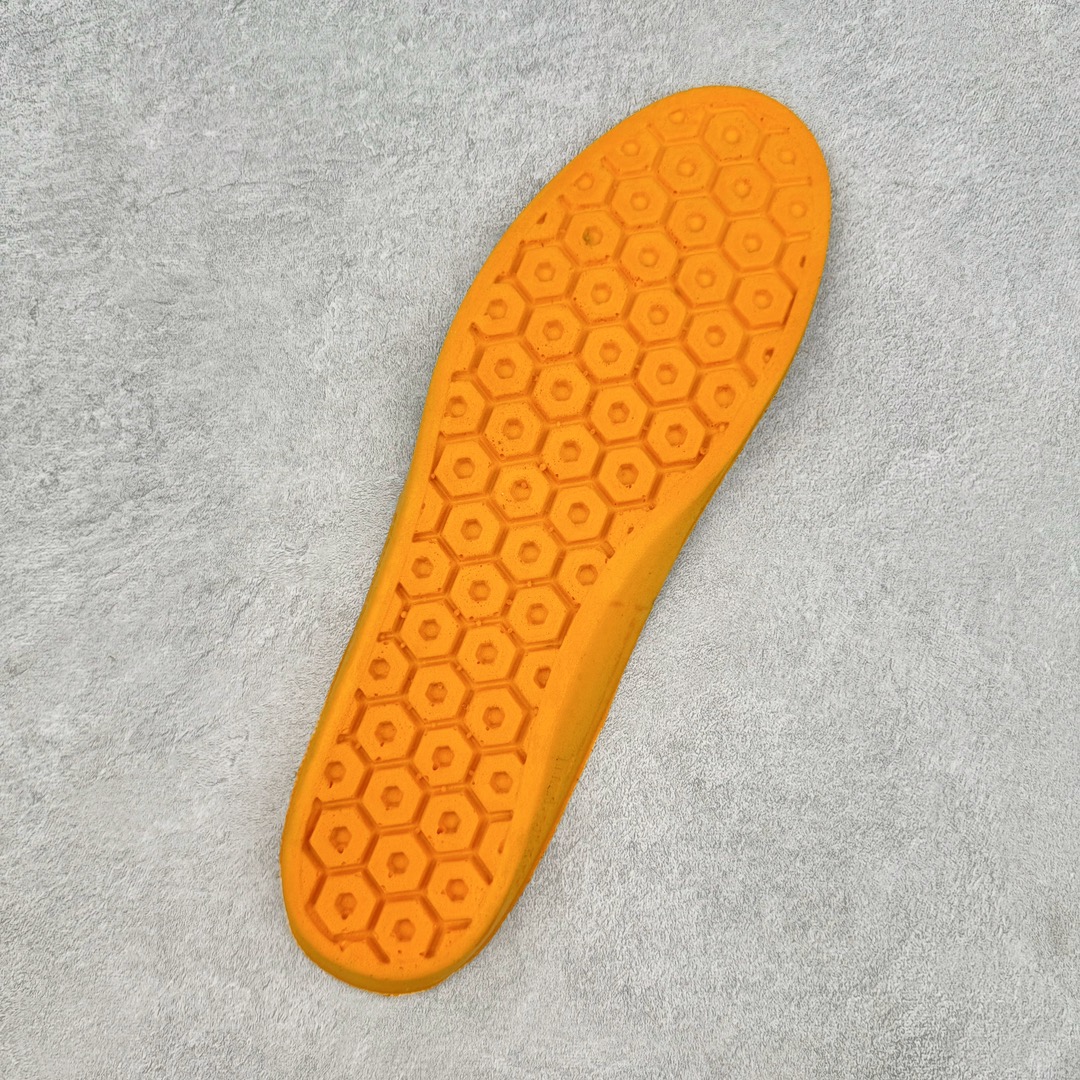 图片[10]-＃by渠道版 Timberland 添柏岚/天伯伦经典款功能户外休闲防水高帮大黄靴 男码七孔10061 女码六孔10361 中山宝元原厂订单 ZP一样的东西 原档案数据开发量产 原厂比配 所有细节完全官网同步一致 原厂特供防水牛皮 区别市面防水涂层版本 注塑大底 原厂宝元注射机 原厂防伪标紫光灯可扫 最新工艺电脑车线 四线并齐 横折动态防泼水 正品一致全牛皮领口/内里 抗疲劳减震蜂窝鞋垫 完全还原正品工艺 所有细节 包装 配件 完美对比专柜 海淘高端客户可了解 国外销售渠道淘宝各网店 正常尺码 尺码：35.5 36 36.5 37 37.5 38 38.5 39 39.5 40 41 41.5 42 43 44 45-选品中心