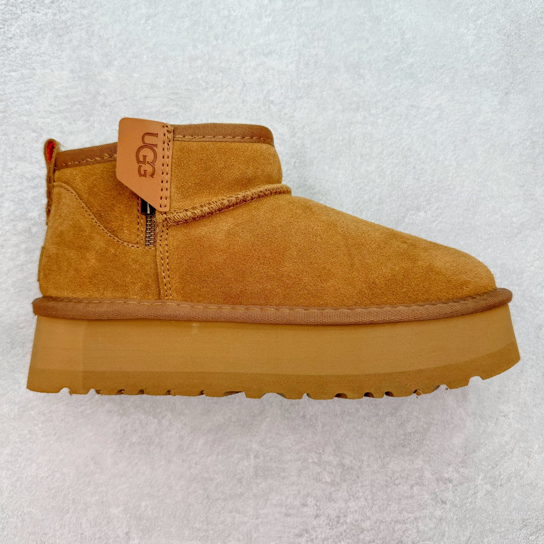 #性价比 UGG 3984 秋冬经典户外雪地靴 官方同步包装 检验标 材料采用原厂防污防水皮料 羊毛皮一体 防滑耐磨轻翼大底 保暖性能十足 严寒季节 必属佳品 尺码:35 36 37 38 39 40-选品中心