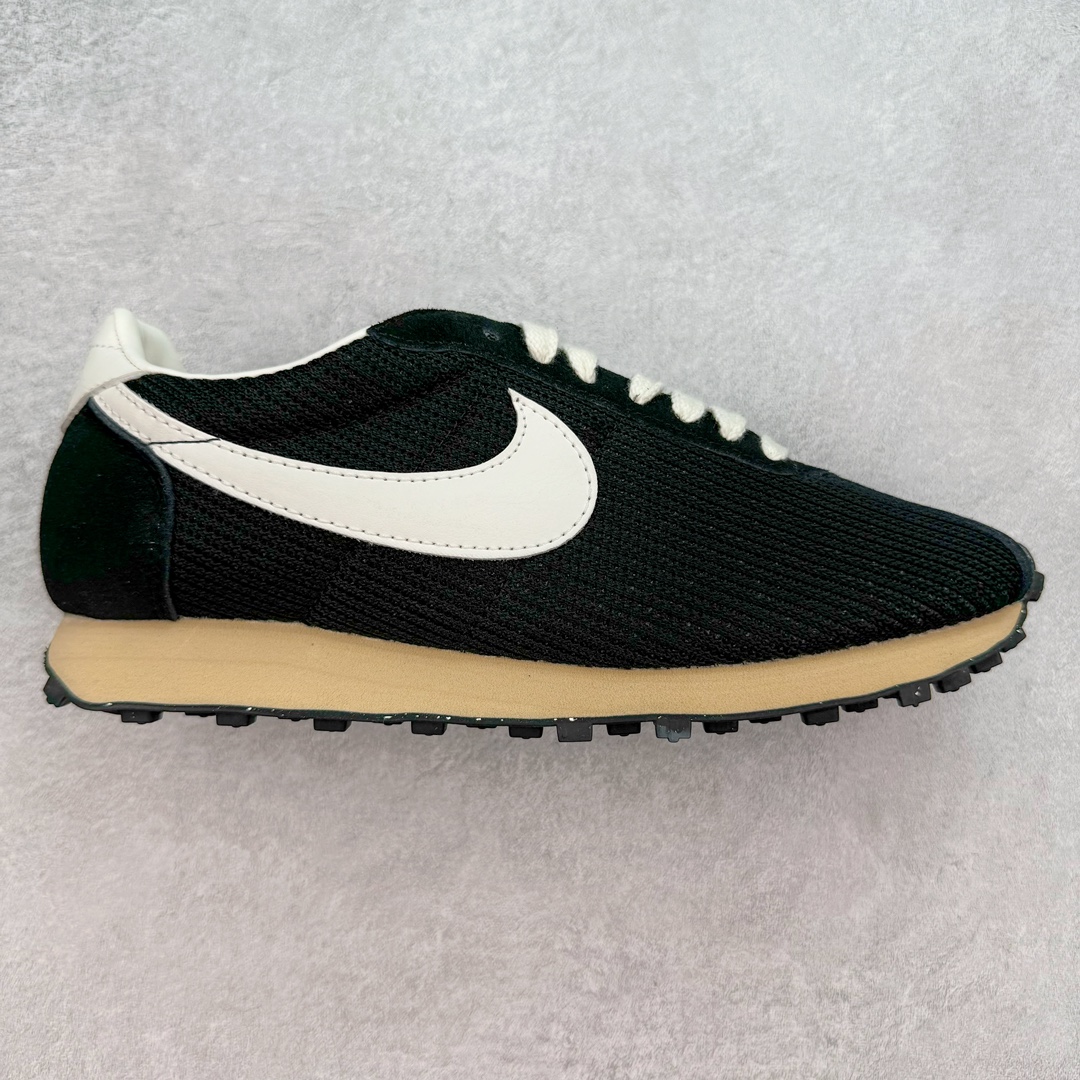 ＃KZ纯原 Stussy x NK Roshe Run LD-1000 舒适百搭防滑耐磨低帮休闲跑步鞋男女同款 斯图西联名 黑白 HM0950-001 以其中白蓝色款式为例 设计师将白色作为底色 使用蓝色点缀两侧 NK Swoosh 提升视觉层次感的同时还进一步丰富色彩体系 材质方面更是尽显复古气质 全鞋采用大面积网眼面料设计 再在鞋头位置搭配上一大块绒面革 塑造出出色质感以及良好的透气性能 细节上 最醒目的便是两侧精致的Swoosh 点明品牌身份 此外鞋舌上出现的 Stussy 手绘涂鸦字体同样格外亮眼 不仅如此 鞋款后跟上还有 Stussy 字样 Logo 再次点题 彰显出该鞋款特有的联名属性 尺码：36 36.5 37.5 38 38.5 39 40 40.5 41 42 42.5 43 44 44.5 45 46-选品中心