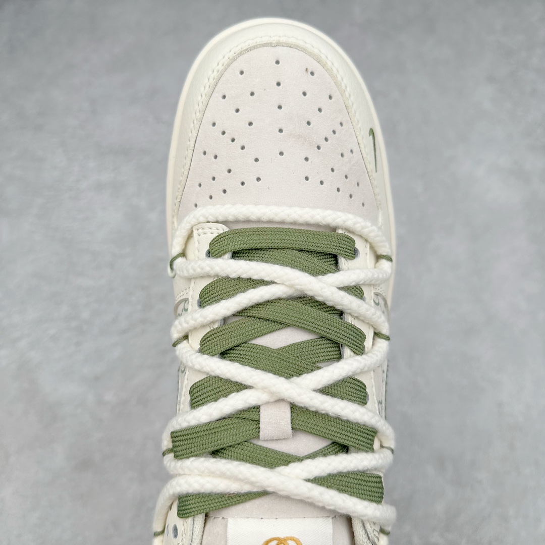图片[4]-NK Dunk Low 定制配色XX2025-918 大厂出品 极力推荐 原装头层材料 独家版型蒸餾加工帶來的是更好的视觉和脚感体验大厂纯原品质出货 清洁度 电绣工艺 皮料切割干净无任何毛边 细节完美 尺码：36 36.5 37.5 38 38.5 39 40 40.5 41 42 42.5 43 44 44.5 45 46 47.5-选品中心