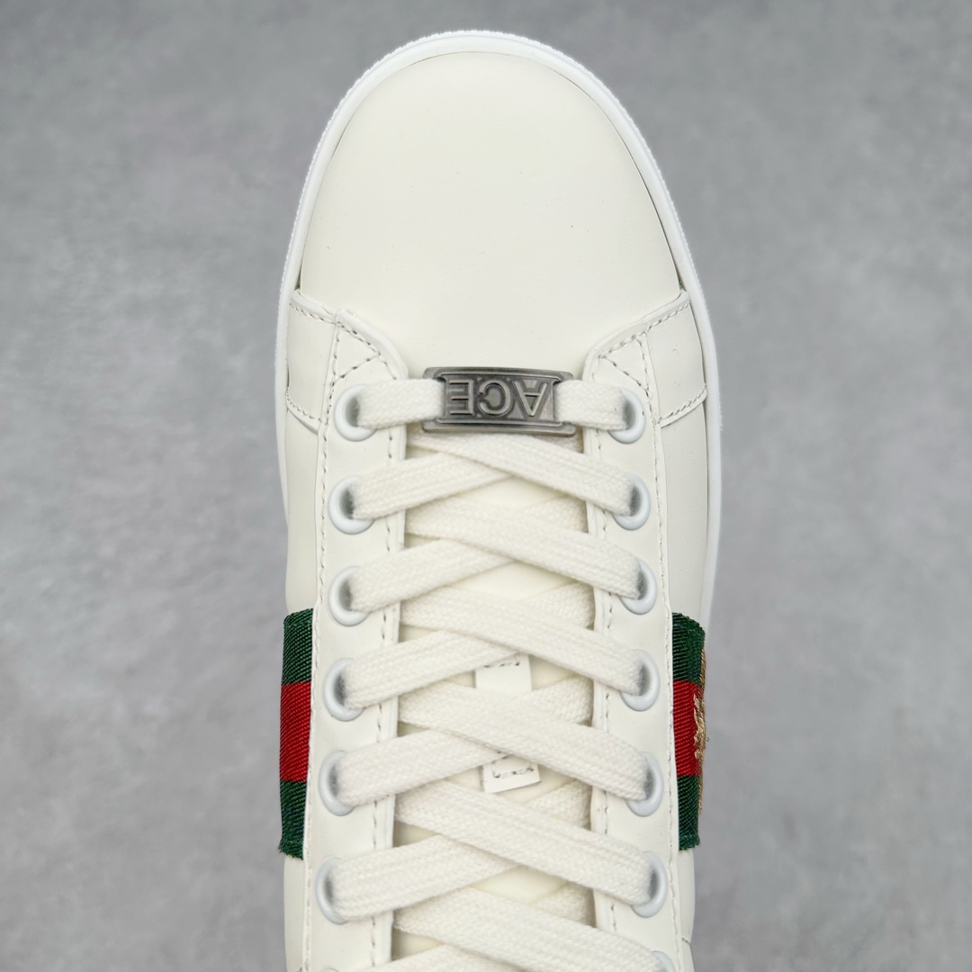 图片[4]-经典高奢古驰GUCCI古驰 Ace Embroidered Low-Top拼色刺绣系列低帮潮流百搭休闲板鞋 市售最强顶级几率混卖版本 全网首发Gucci古驰小蜜蜂 附送原装一致鞋舌仿磨环保纸垫全套专柜包装物及配件外盒标和鞋底嵌入核心防伪芯片感应装置 秒杀市面任何版本意大利进口超软小牛皮+同源出厂真丝绸防尘鞋套袋原装雪梨形超软沙绒纸团高工艺无缝细空胶技术 贴楦误差0.05mm 鞋底采用固特异内外锁死工艺 最大限度弯折永不开胶 原鞋一致效果环保无味❗ 尺码：35 36 37 38 39 40 41 42 43 44-选品中心