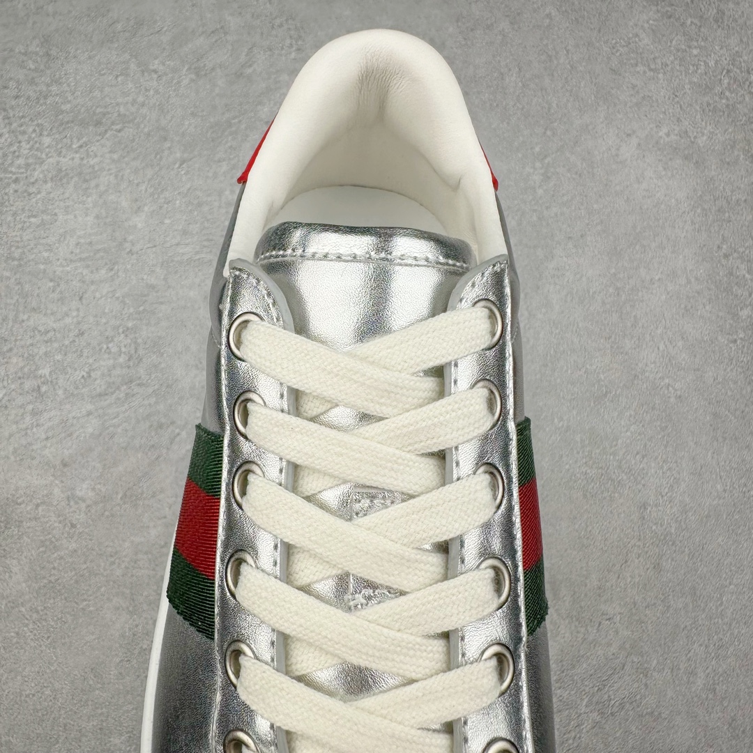 图片[5]-经典高奢古驰GUCCI古驰 Ace Embroidered Low-Top拼色刺绣系列低帮潮流百搭休闲板鞋 市售最强顶级几率混卖版本 全网首发Gucci古驰小蜜蜂 附送原装一致鞋舌仿磨环保纸垫全套专柜包装物及配件外盒标和鞋底嵌入核心防伪芯片感应装置 秒杀市面任何版本意大利进口超软小牛皮+同源出厂真丝绸防尘鞋套袋原装雪梨形超软沙绒纸团高工艺无缝细空胶技术 贴楦误差0.05mm 鞋底采用固特异内外锁死工艺 最大限度弯折永不开胶 原鞋一致效果环保无味❗ 尺码：35 36 37 38 39 40 41 42 43 44-选品中心