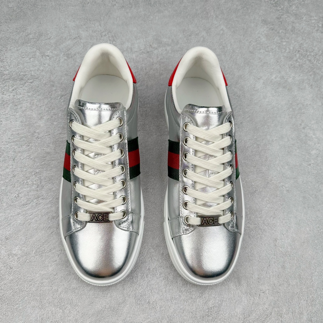 图片[2]-经典高奢古驰GUCCI古驰 Ace Embroidered Low-Top拼色刺绣系列低帮潮流百搭休闲板鞋 市售最强顶级几率混卖版本 全网首发Gucci古驰小蜜蜂 附送原装一致鞋舌仿磨环保纸垫全套专柜包装物及配件外盒标和鞋底嵌入核心防伪芯片感应装置 秒杀市面任何版本意大利进口超软小牛皮+同源出厂真丝绸防尘鞋套袋原装雪梨形超软沙绒纸团高工艺无缝细空胶技术 贴楦误差0.05mm 鞋底采用固特异内外锁死工艺 最大限度弯折永不开胶 原鞋一致效果环保无味❗ 尺码：35 36 37 38 39 40 41 42 43 44-选品中心