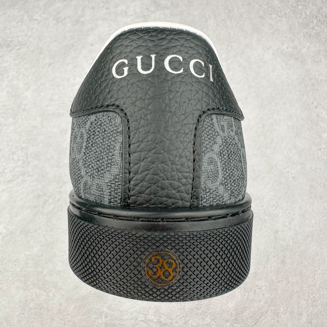 图片[8]-经典高奢古驰GUCCI古驰 Ace Embroidered Low-Top拼色刺绣系列低帮潮流百搭休闲板鞋 市售最强顶级几率混卖版本 全网首发Gucci古驰小蜜蜂 附送原装一致鞋舌仿磨环保纸垫全套专柜包装物及配件外盒标和鞋底嵌入核心防伪芯片感应装置 秒杀市面任何版本意大利进口超软小牛皮+同源出厂真丝绸防尘鞋套袋原装雪梨形超软沙绒纸团高工艺无缝细空胶技术 贴楦误差0.05mm 鞋底采用固特异内外锁死工艺 最大限度弯折永不开胶 原鞋一致效果环保无味❗ 尺码：35 36 37 38 39 40 41 42 43 44-选品中心