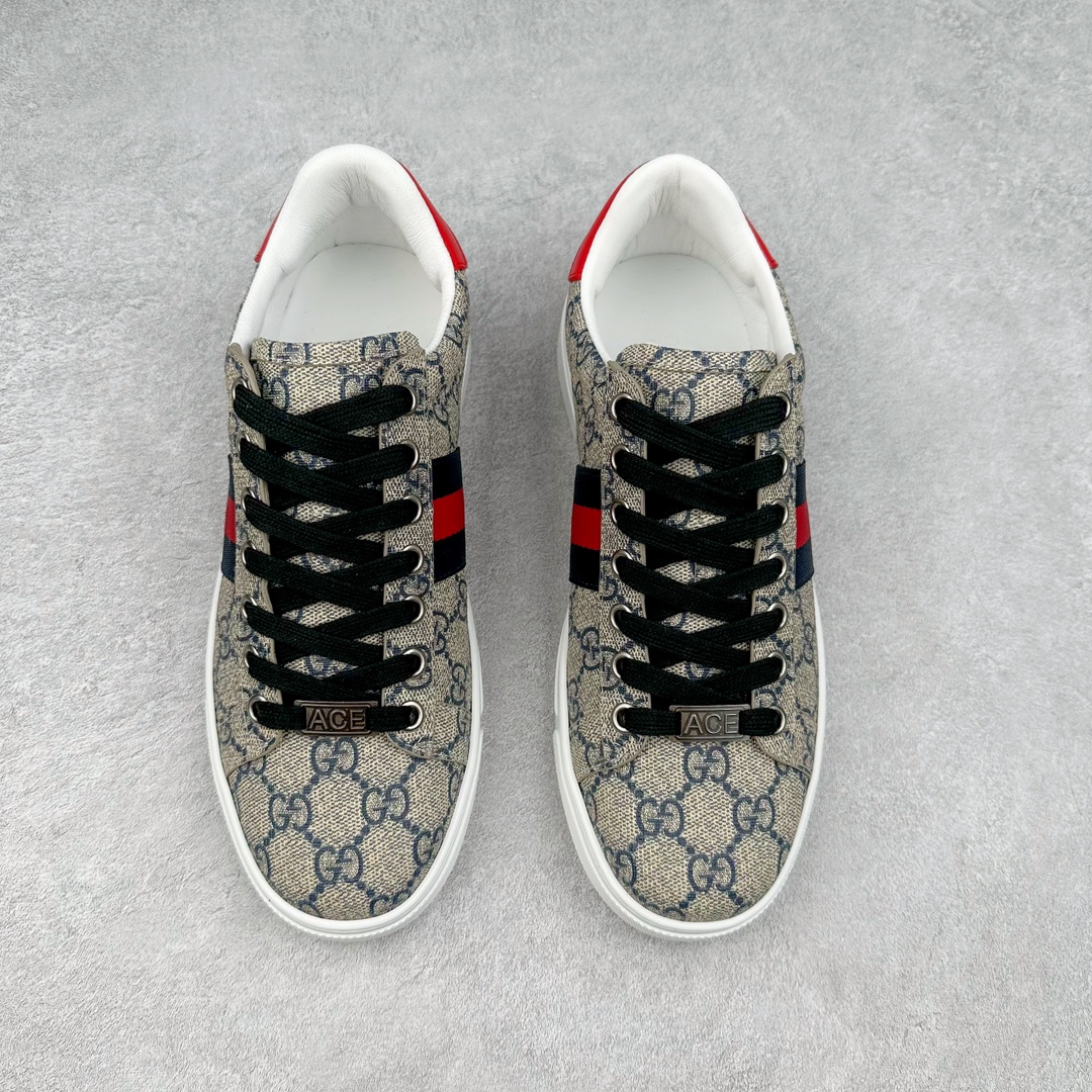 图片[2]-经典高奢古驰GUCCI古驰 Ace Embroidered Low-Top拼色刺绣系列低帮潮流百搭休闲板鞋 市售最强顶级几率混卖版本 全网首发Gucci古驰小蜜蜂 附送原装一致鞋舌仿磨环保纸垫全套专柜包装物及配件外盒标和鞋底嵌入核心防伪芯片感应装置 秒杀市面任何版本意大利进口超软小牛皮+同源出厂真丝绸防尘鞋套袋原装雪梨形超软沙绒纸团高工艺无缝细空胶技术 贴楦误差0.05mm 鞋底采用固特异内外锁死工艺 最大限度弯折永不开胶 原鞋一致效果环保无味❗ 尺码：35 36 37 38 39 40 41 42 43 44-选品中心