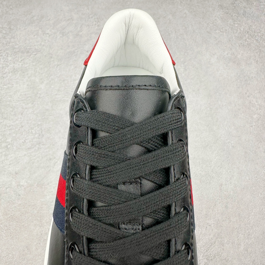 图片[5]-经典高奢古驰GUCCI古驰 Ace Embroidered Low-Top拼色刺绣系列低帮潮流百搭休闲板鞋 市售最强顶级几率混卖版本 全网首发Gucci古驰小蜜蜂 附送原装一致鞋舌仿磨环保纸垫全套专柜包装物及配件外盒标和鞋底嵌入核心防伪芯片感应装置 秒杀市面任何版本意大利进口超软小牛皮+同源出厂真丝绸防尘鞋套袋原装雪梨形超软沙绒纸团高工艺无缝细空胶技术 贴楦误差0.05mm 鞋底采用固特异内外锁死工艺 最大限度弯折永不开胶 原鞋一致效果环保无味❗ 尺码：35 36 37 38 39 40 41 42 43 44-选品中心