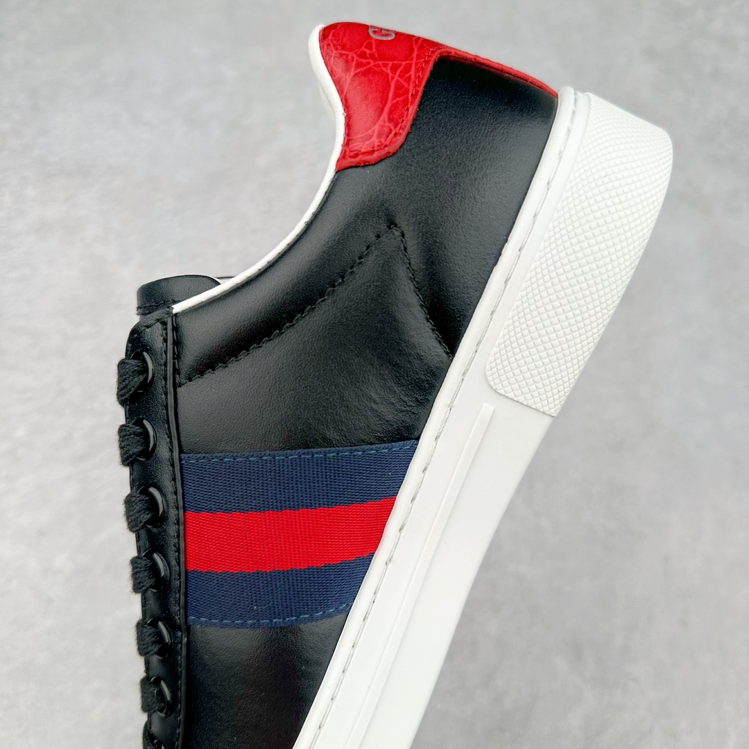 图片[7]-经典高奢古驰GUCCI古驰 Ace Embroidered Low-Top拼色刺绣系列低帮潮流百搭休闲板鞋 市售最强顶级几率混卖版本 全网首发Gucci古驰小蜜蜂 附送原装一致鞋舌仿磨环保纸垫全套专柜包装物及配件外盒标和鞋底嵌入核心防伪芯片感应装置 秒杀市面任何版本意大利进口超软小牛皮+同源出厂真丝绸防尘鞋套袋原装雪梨形超软沙绒纸团高工艺无缝细空胶技术 贴楦误差0.05mm 鞋底采用固特异内外锁死工艺 最大限度弯折永不开胶 原鞋一致效果环保无味❗ 尺码：35 36 37 38 39 40 41 42 43 44-选品中心