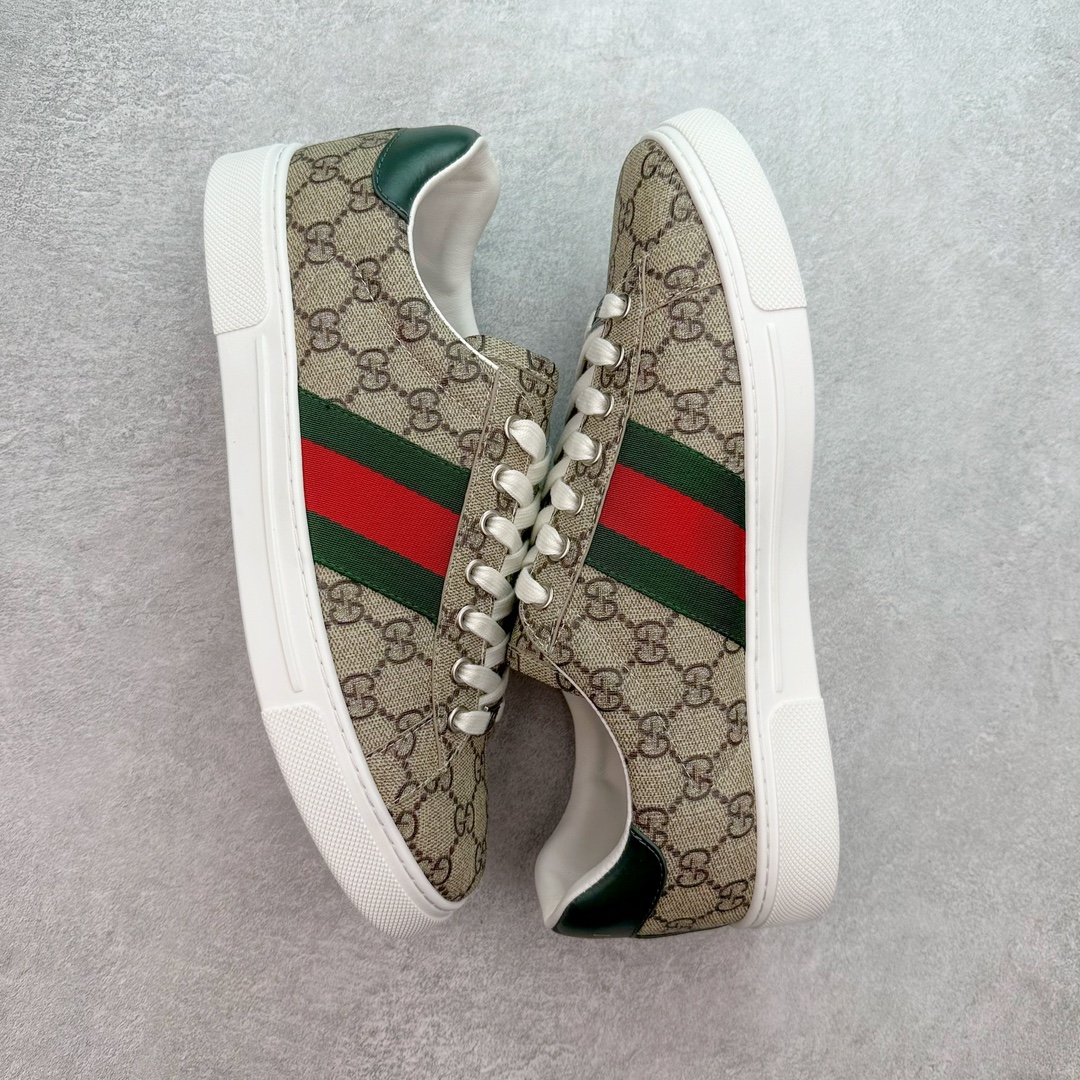 图片[3]-经典高奢古驰GUCCI古驰 Ace Embroidered Low-Top拼色刺绣系列低帮潮流百搭休闲板鞋 市售最强顶级几率混卖版本 全网首发Gucci古驰小蜜蜂 附送原装一致鞋舌仿磨环保纸垫全套专柜包装物及配件外盒标和鞋底嵌入核心防伪芯片感应装置 秒杀市面任何版本意大利进口超软小牛皮+同源出厂真丝绸防尘鞋套袋原装雪梨形超软沙绒纸团高工艺无缝细空胶技术 贴楦误差0.05mm 鞋底采用固特异内外锁死工艺 最大限度弯折永不开胶 原鞋一致效果环保无味❗ 尺码：35 36 37 38 39 40 41 42 43 44-选品中心
