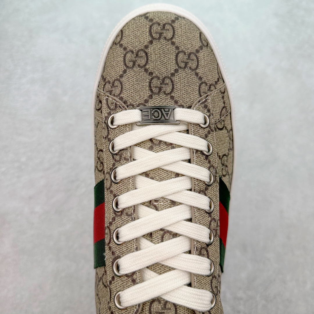 图片[4]-经典高奢古驰GUCCI古驰 Ace Embroidered Low-Top拼色刺绣系列低帮潮流百搭休闲板鞋 市售最强顶级几率混卖版本 全网首发Gucci古驰小蜜蜂 附送原装一致鞋舌仿磨环保纸垫全套专柜包装物及配件外盒标和鞋底嵌入核心防伪芯片感应装置 秒杀市面任何版本意大利进口超软小牛皮+同源出厂真丝绸防尘鞋套袋原装雪梨形超软沙绒纸团高工艺无缝细空胶技术 贴楦误差0.05mm 鞋底采用固特异内外锁死工艺 最大限度弯折永不开胶 原鞋一致效果环保无味❗ 尺码：35 36 37 38 39 40 41 42 43 44-选品中心