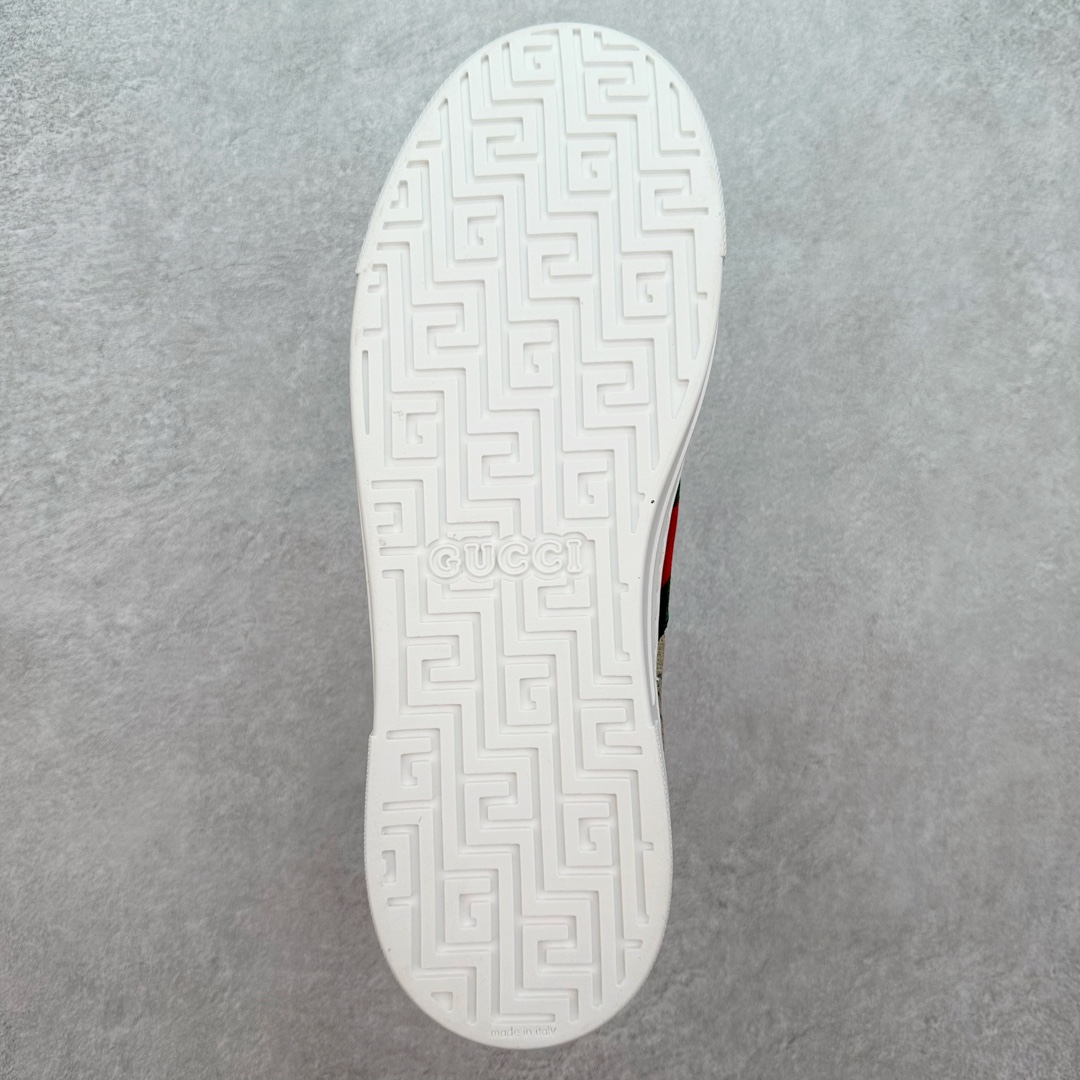 图片[9]-经典高奢古驰GUCCI古驰 Ace Embroidered Low-Top拼色刺绣系列低帮潮流百搭休闲板鞋 市售最强顶级几率混卖版本 全网首发Gucci古驰小蜜蜂 附送原装一致鞋舌仿磨环保纸垫全套专柜包装物及配件外盒标和鞋底嵌入核心防伪芯片感应装置 秒杀市面任何版本意大利进口超软小牛皮+同源出厂真丝绸防尘鞋套袋原装雪梨形超软沙绒纸团高工艺无缝细空胶技术 贴楦误差0.05mm 鞋底采用固特异内外锁死工艺 最大限度弯折永不开胶 原鞋一致效果环保无味❗ 尺码：35 36 37 38 39 40 41 42 43 44-选品中心