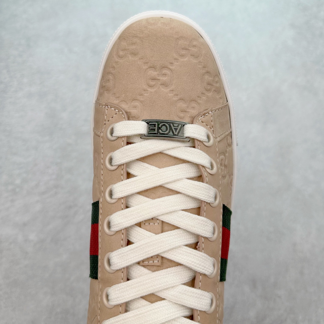 图片[4]-经典高奢古驰GUCCI古驰 Ace Embroidered Low-Top拼色刺绣系列低帮潮流百搭休闲板鞋 市售最强顶级几率混卖版本 全网首发Gucci古驰小蜜蜂 附送原装一致鞋舌仿磨环保纸垫全套专柜包装物及配件外盒标和鞋底嵌入核心防伪芯片感应装置 秒杀市面任何版本意大利进口超软小牛皮+同源出厂真丝绸防尘鞋套袋原装雪梨形超软沙绒纸团高工艺无缝细空胶技术 贴楦误差0.05mm 鞋底采用固特异内外锁死工艺 最大限度弯折永不开胶 原鞋一致效果环保无味❗ 尺码：35 36 37 38 39 40 41 42 43 44-选品中心