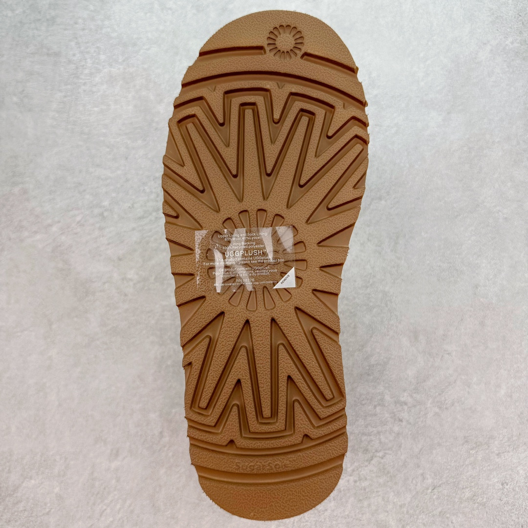 图片[9]-＃GX UGG 8170 经典秋冬羊皮毛一体雪地靴 全鞋采用ZP同厂 隆丰A级澳洲进口羊皮毛一体 品牌代工厂生产线 完全遵循ZP工艺流程 代工厂原厂版师 秉承无原鞋不开发选择 注重每一处细节 市面最正版型 TREADLITE\\\”轻翼\\\”科技外底 轻便/耐用/柔韧/桩型【售后郑重承诺】一个月内若出现重大脱胶/断底等质量问题 直接为您换新！尺码：35 36 37 38 39 40-选品中心