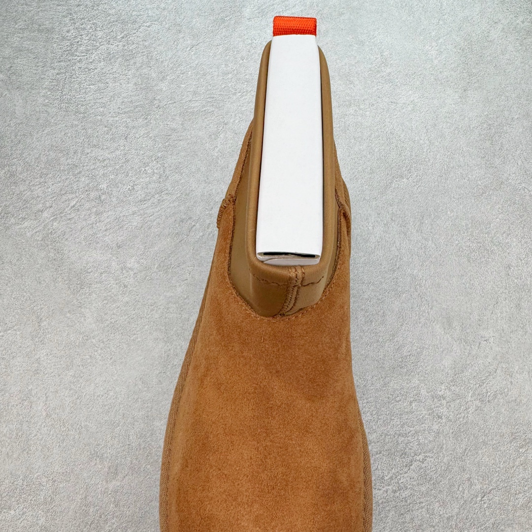 图片[5]-＃GX UGG 8170 经典秋冬羊皮毛一体雪地靴 全鞋采用ZP同厂 隆丰A级澳洲进口羊皮毛一体 品牌代工厂生产线 完全遵循ZP工艺流程 代工厂原厂版师 秉承无原鞋不开发选择 注重每一处细节 市面最正版型 TREADLITE\\\”轻翼\\\”科技外底 轻便/耐用/柔韧/桩型【售后郑重承诺】一个月内若出现重大脱胶/断底等质量问题 直接为您换新！尺码：35 36 37 38 39 40-选品中心