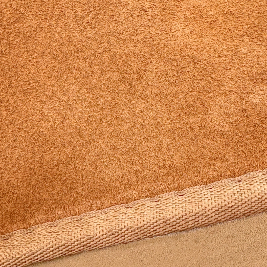 图片[14]-＃GX UGG 8170 经典秋冬羊皮毛一体雪地靴 全鞋采用ZP同厂 隆丰A级澳洲进口羊皮毛一体 品牌代工厂生产线 完全遵循ZP工艺流程 代工厂原厂版师 秉承无原鞋不开发选择 注重每一处细节 市面最正版型 TREADLITE\\\”轻翼\\\”科技外底 轻便/耐用/柔韧/桩型【售后郑重承诺】一个月内若出现重大脱胶/断底等质量问题 直接为您换新！尺码：35 36 37 38 39 40-选品中心