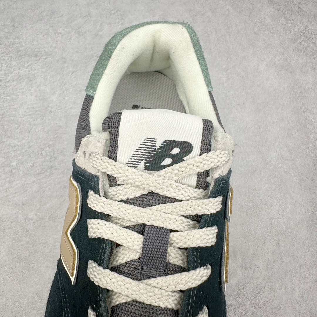New Balance U574