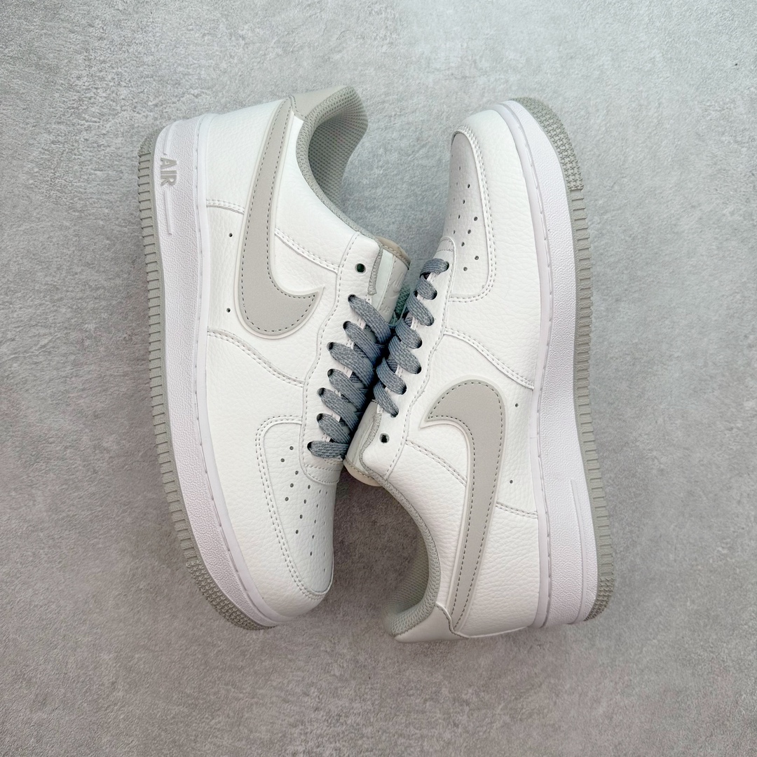 图片[3]-NK Air Force 1´07 Low 空军一号低帮百搭休闲运动板鞋 LS0216-025 柔软、弹性十足的缓震性能和出色的中底设计 横跨复古与现代的外型结合 造就出风靡全球 三十多年的Force 1 直到今天还深受青睐 尺码：36 36.5 37.5 38 38.5 39 40 40.5 41 42 42.5 43 44 44.5 45-选品中心
