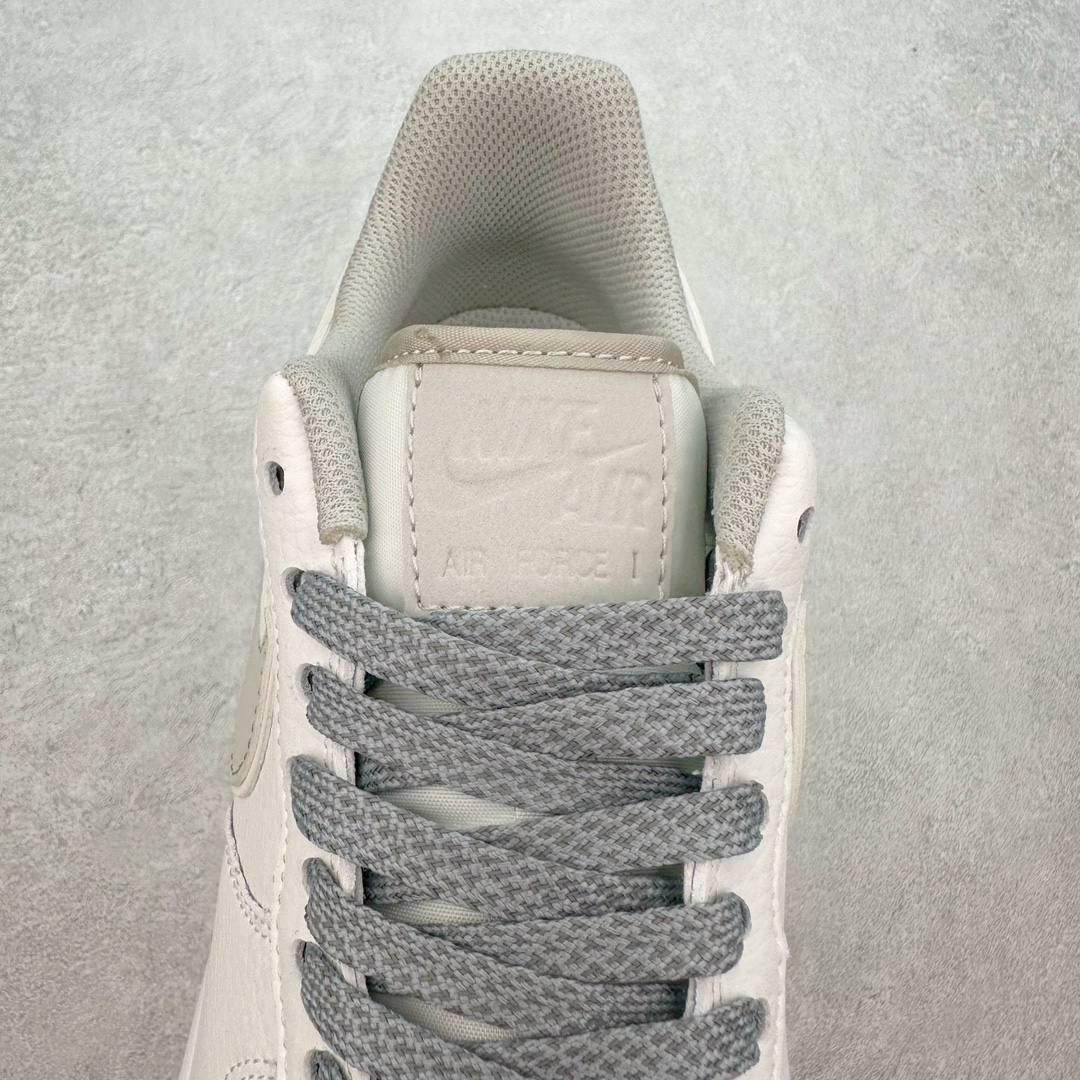 图片[5]-NK Air Force 1´07 Low 空军一号低帮百搭休闲运动板鞋 LS0216-025 柔软、弹性十足的缓震性能和出色的中底设计 横跨复古与现代的外型结合 造就出风靡全球 三十多年的Force 1 直到今天还深受青睐 尺码：36 36.5 37.5 38 38.5 39 40 40.5 41 42 42.5 43 44 44.5 45-选品中心